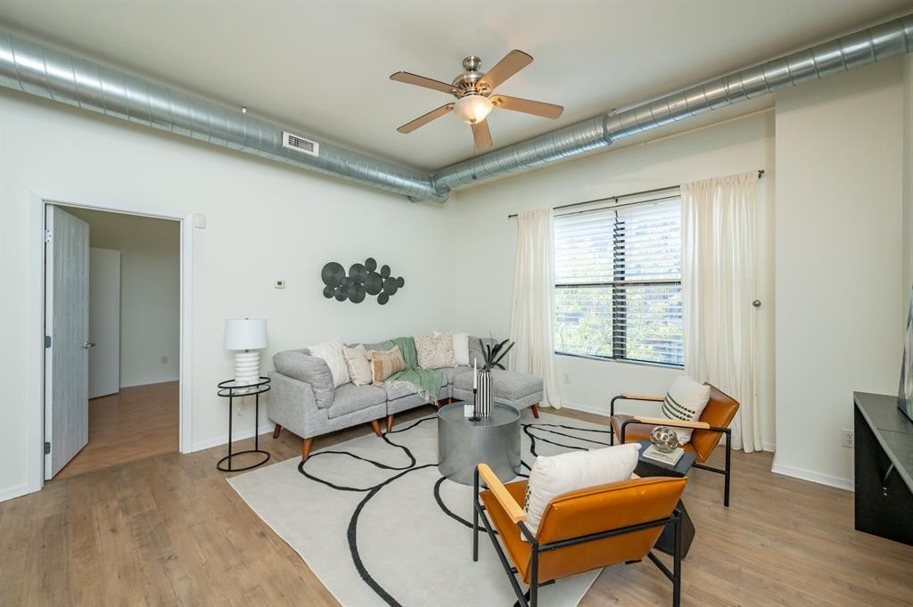 400 E Locust Street 207