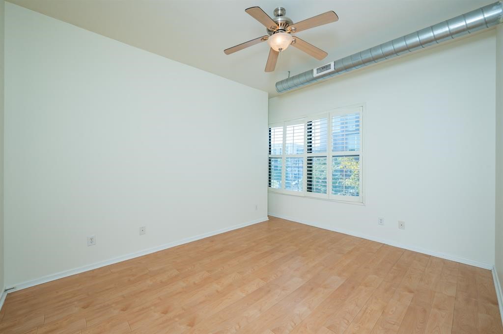 400 E Locust Street 207