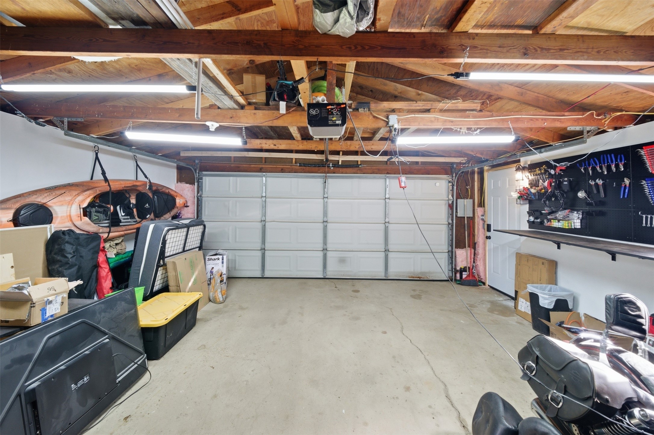 2601 E 40th Street