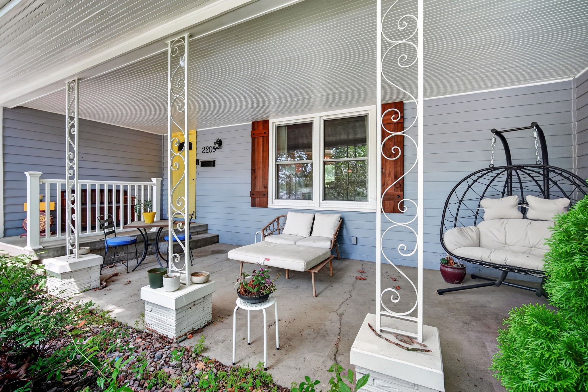 2209 Hillside Avenue