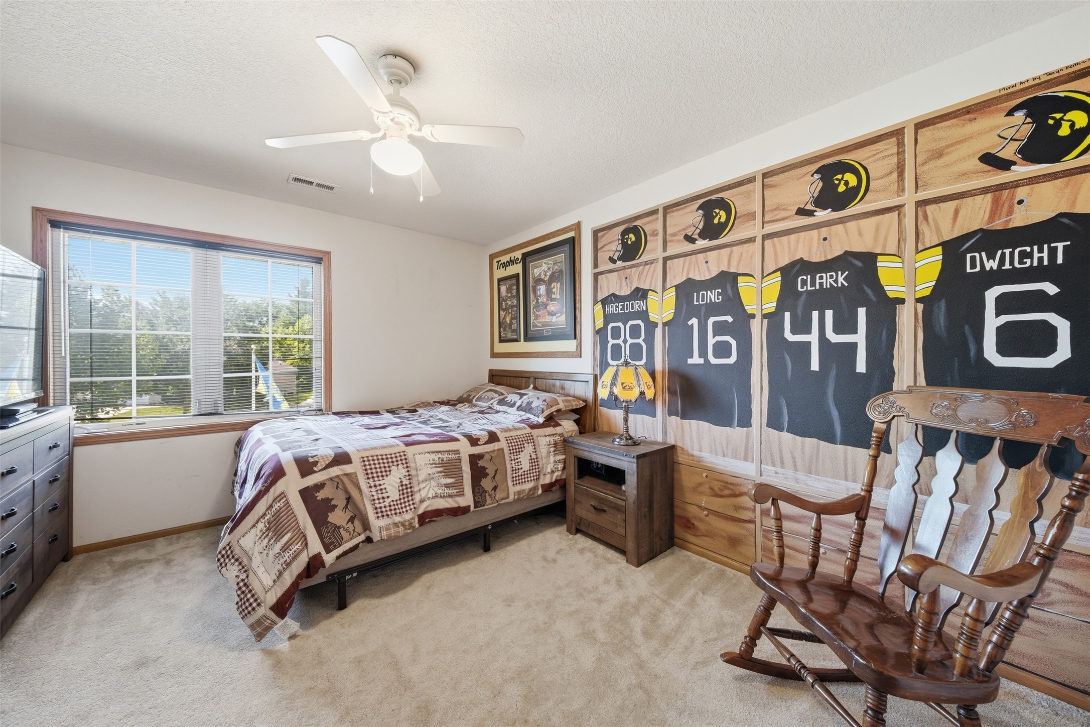 3012 E Highview Drive