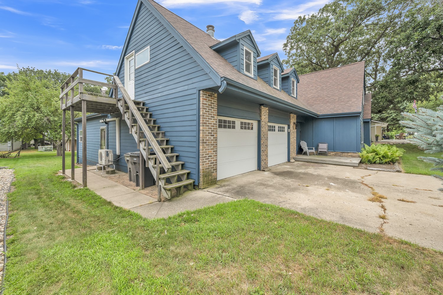497 Rohr Street