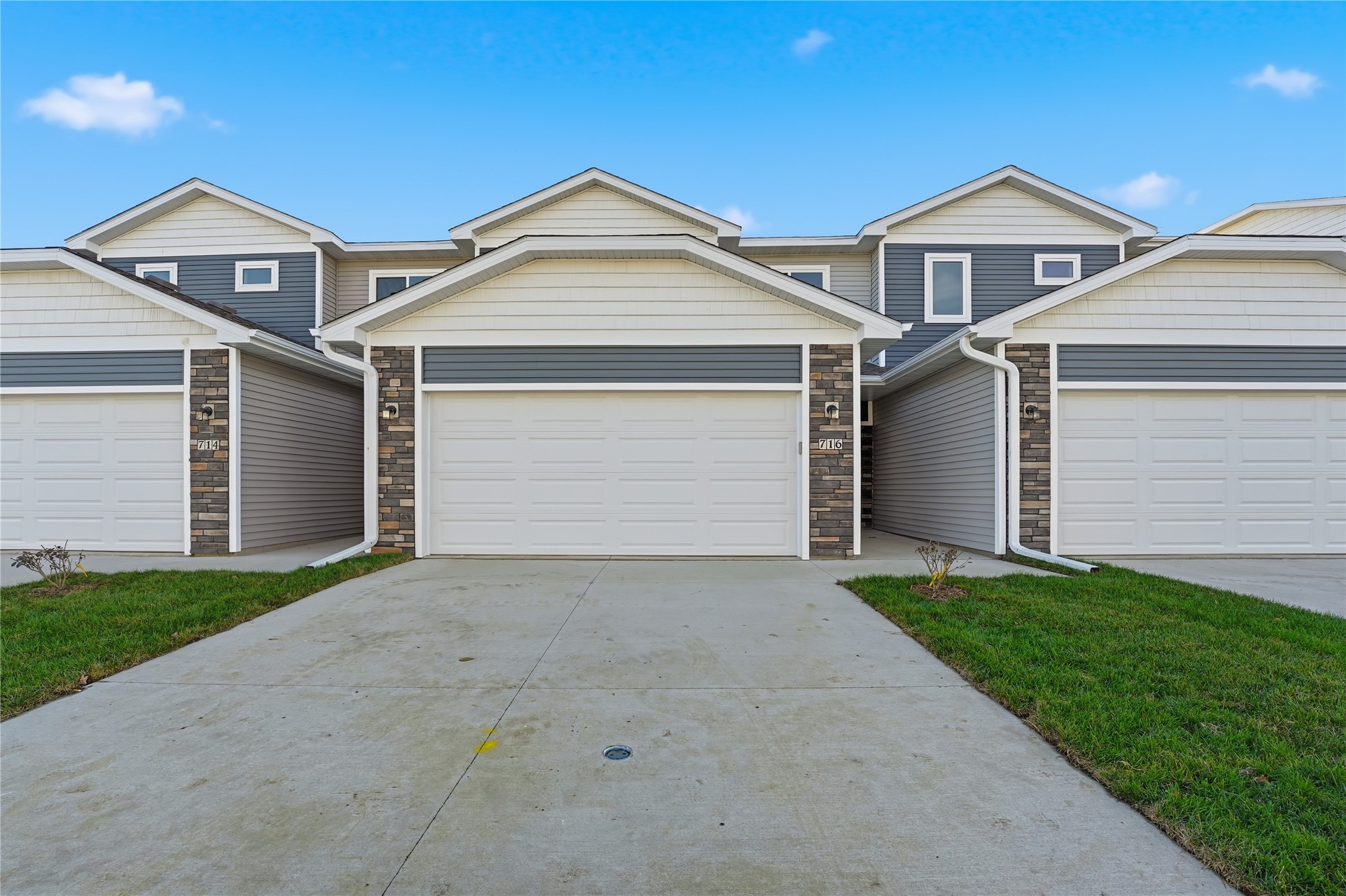 702 Campusside Place