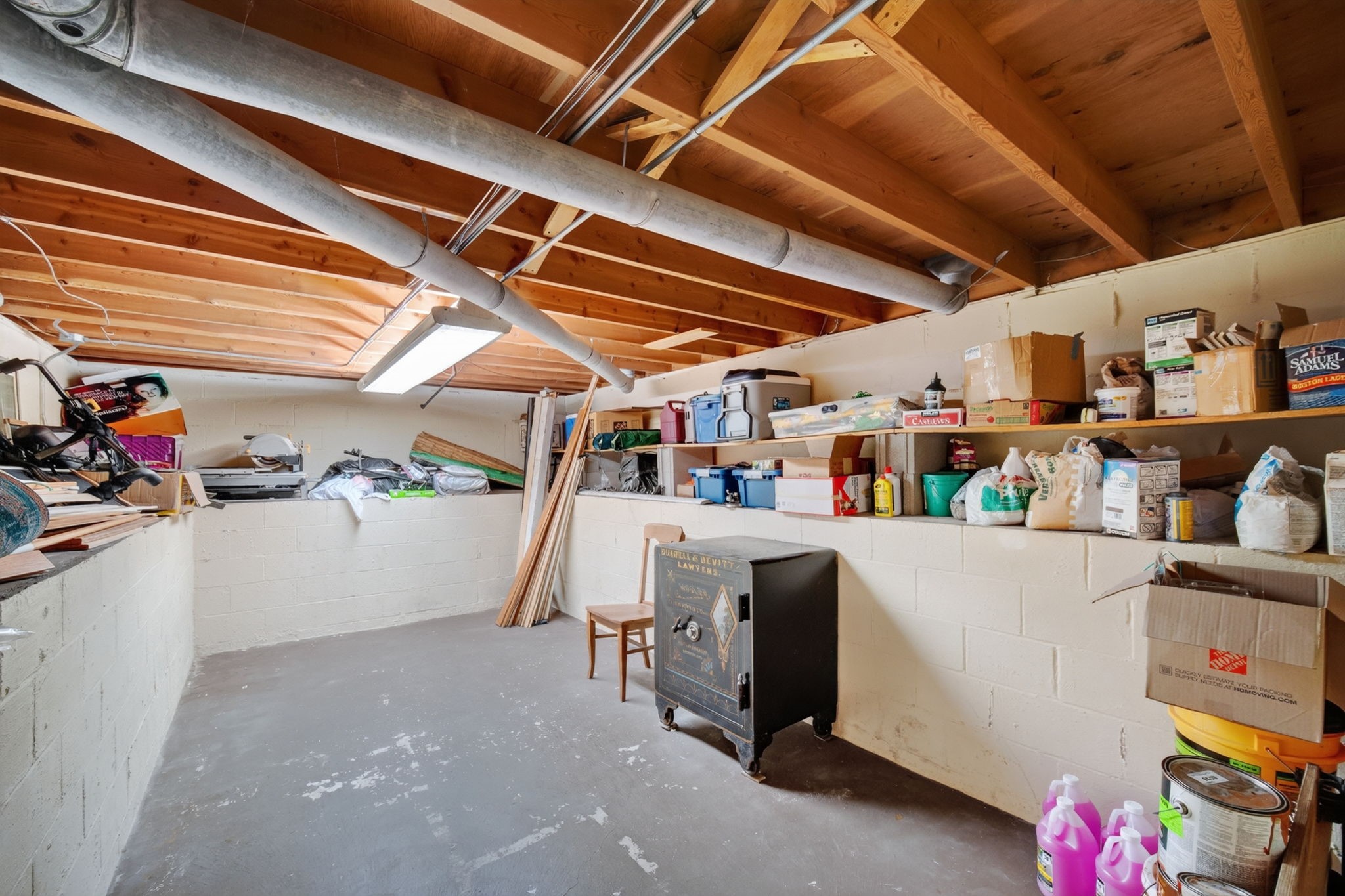 4521 Aurora Avenue