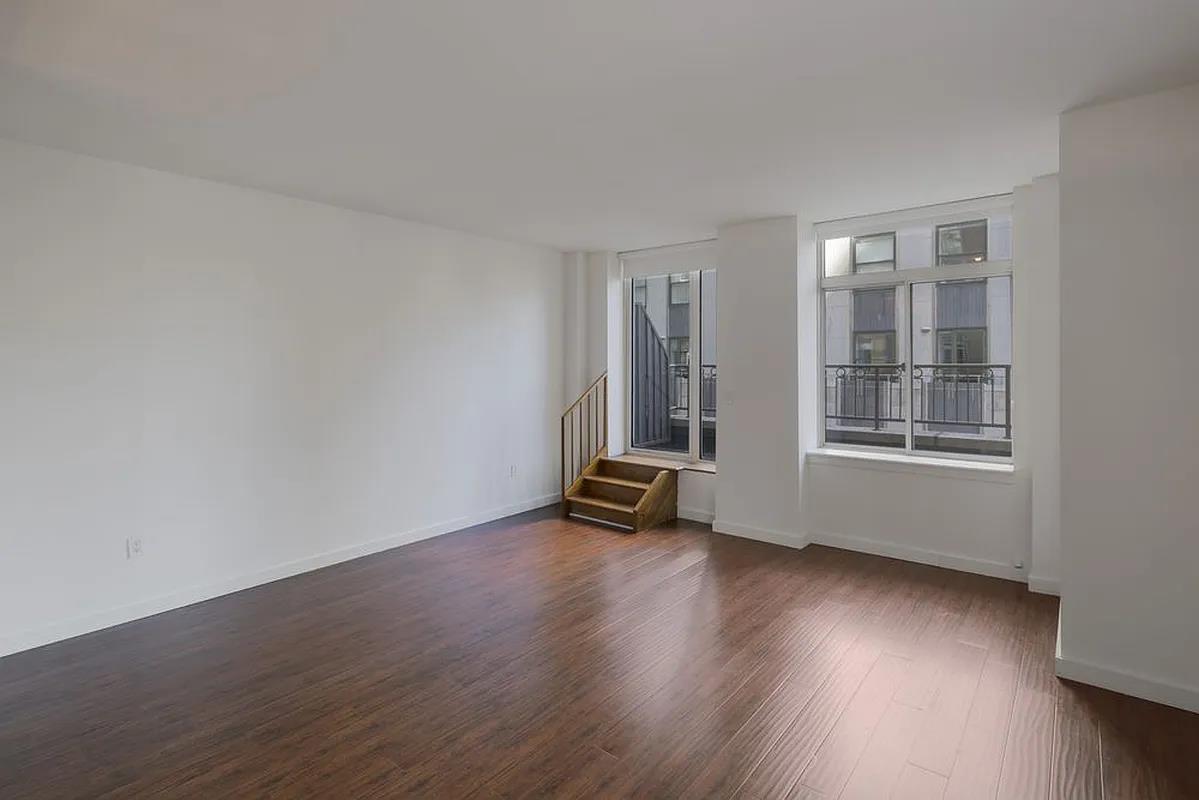 100 JOHN Street 2209