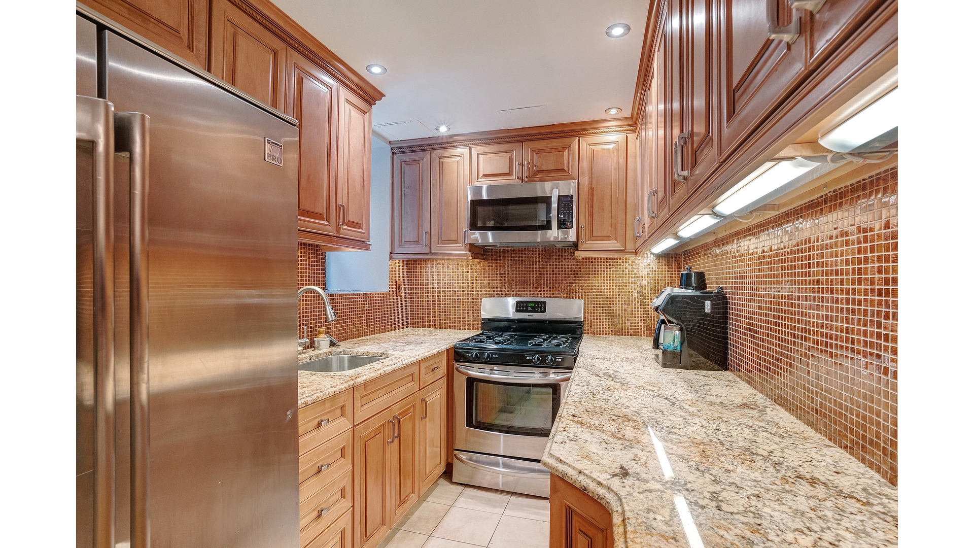 317 W 95TH Street HG