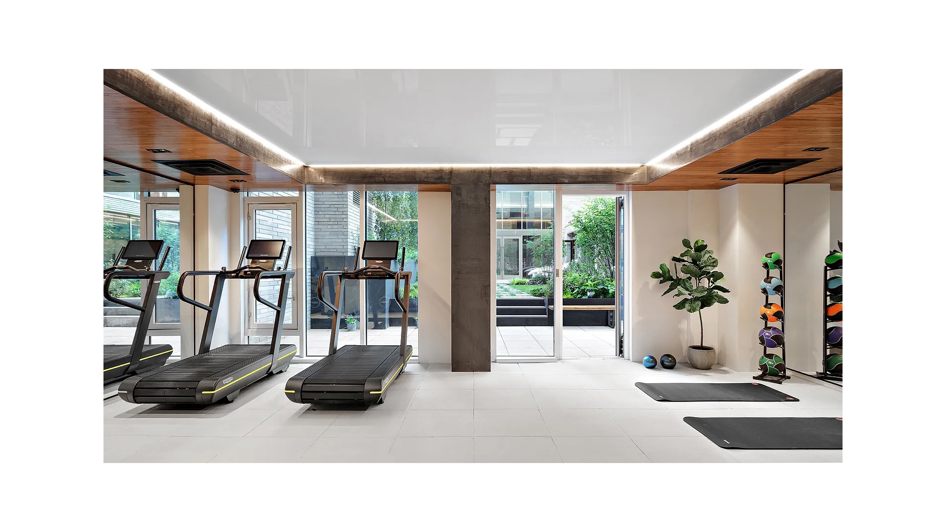 505 W 43RD Street 4H
