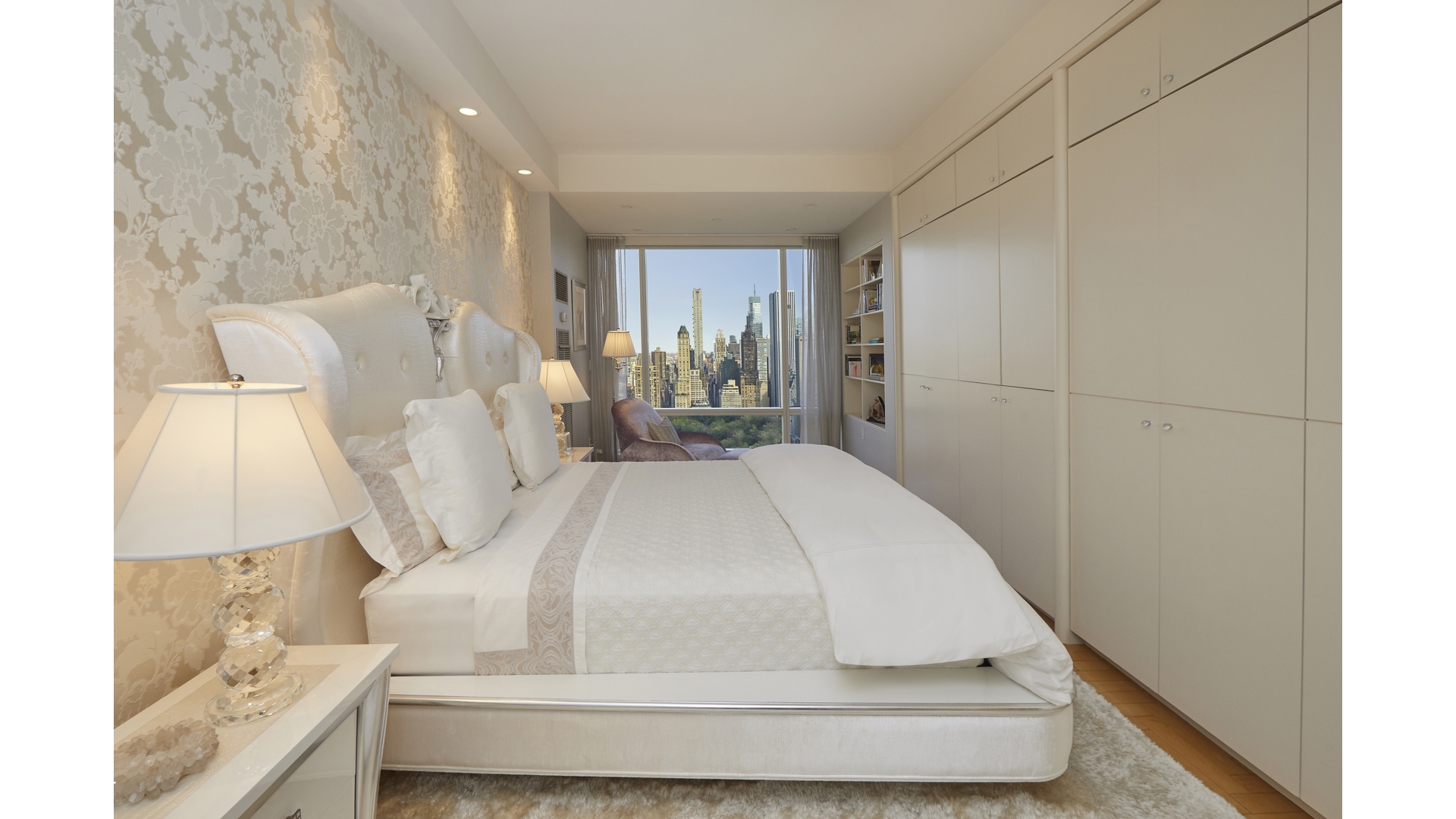 1 CENTRAL Park W 36C