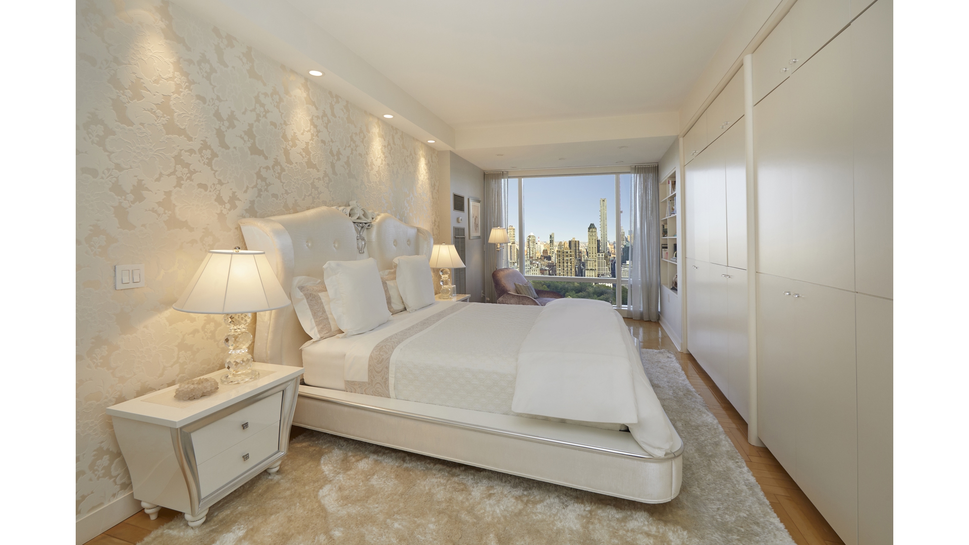 1 CENTRAL Park W 36C