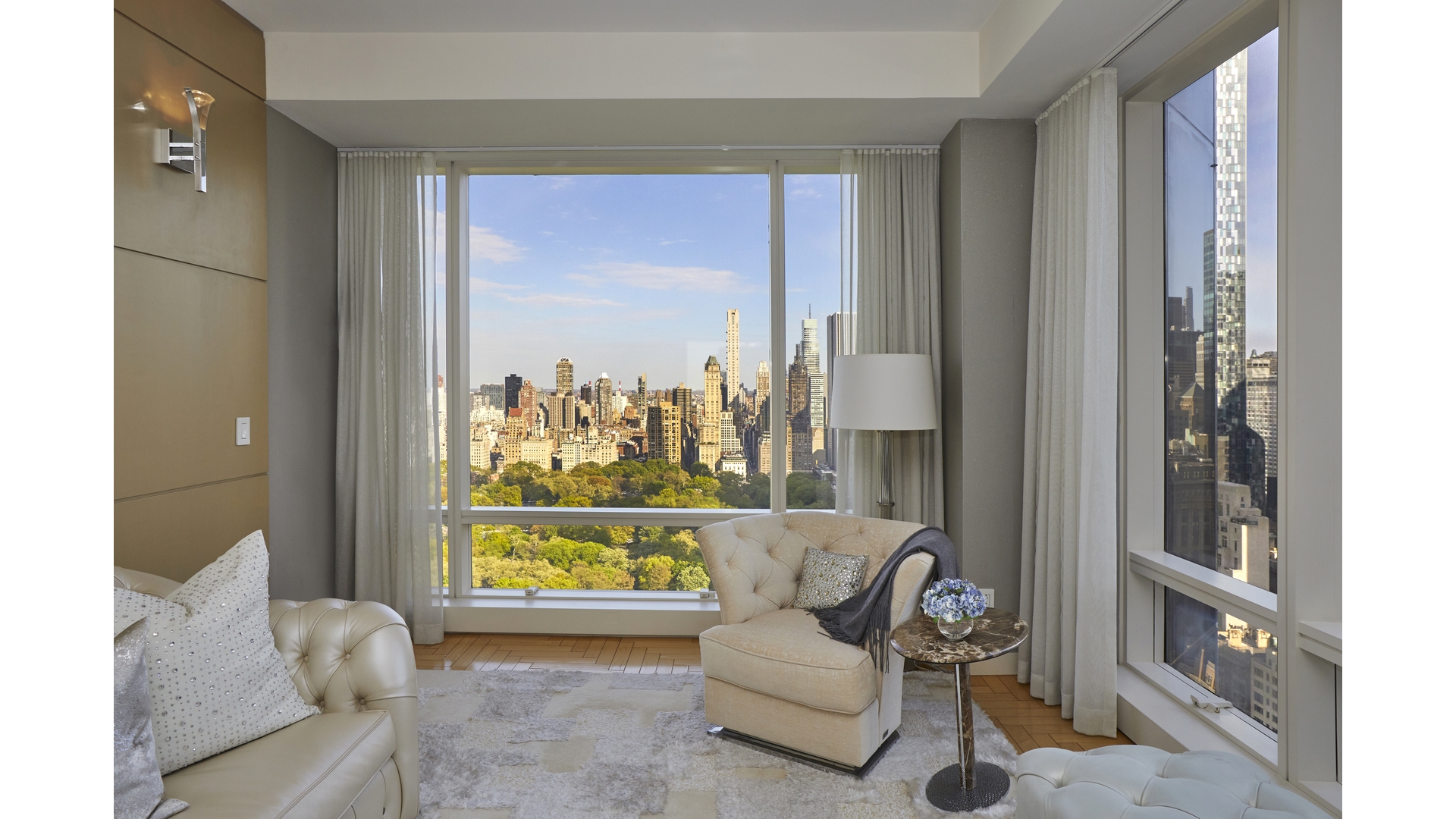 1 CENTRAL Park W 36C