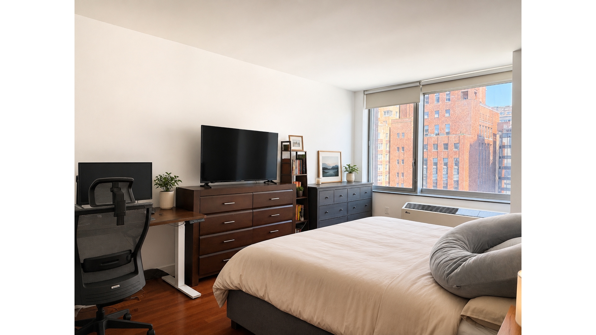 30 WEST Street 22D