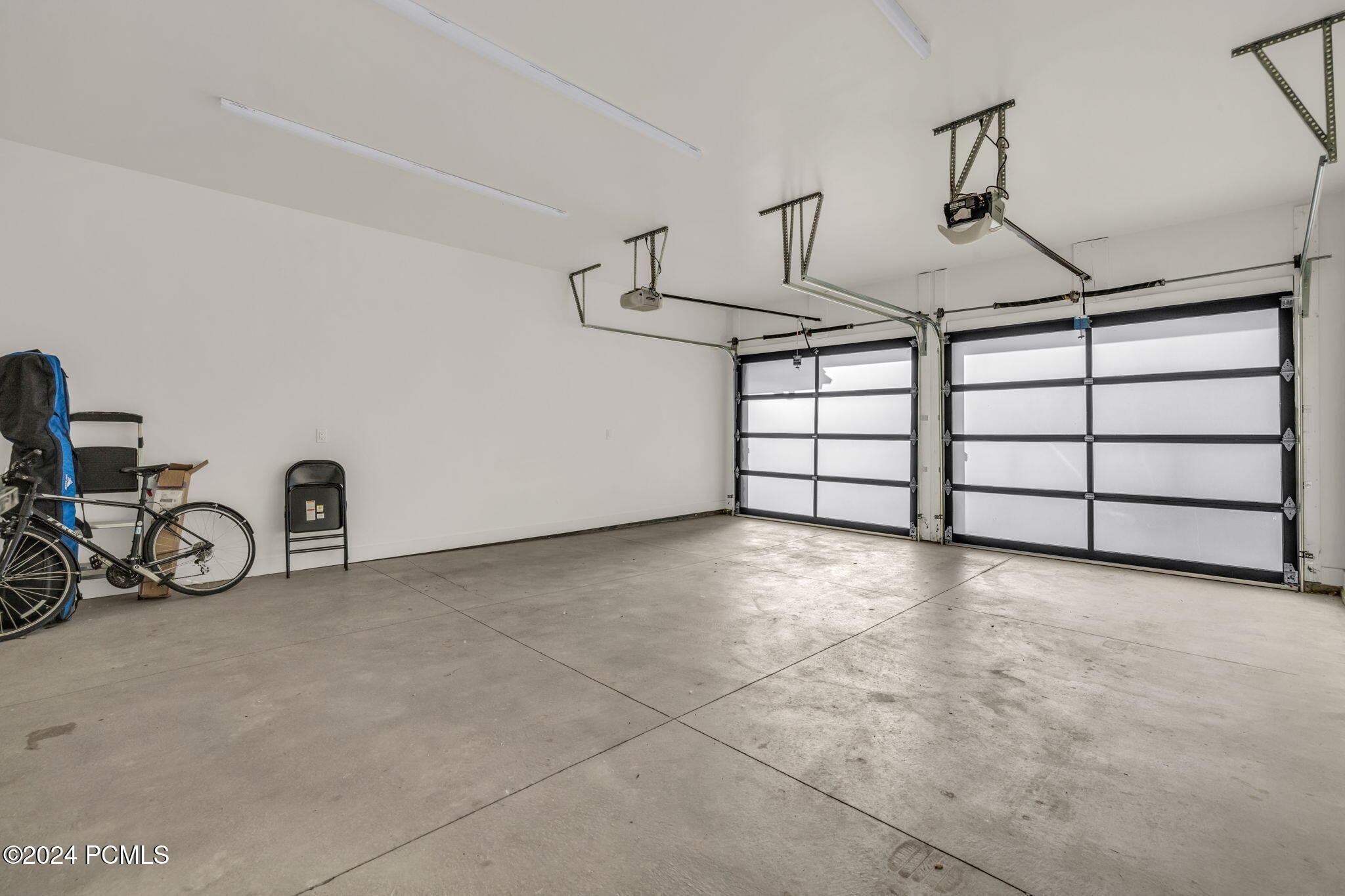 864 W Eland Circle, 53