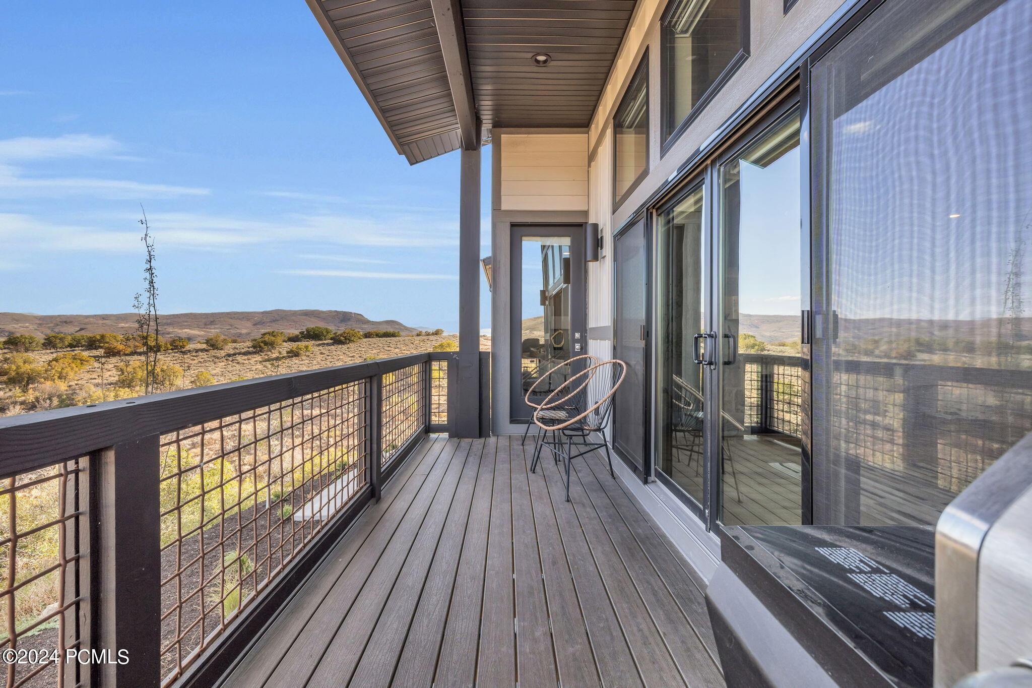 864 W Eland Circle, 53