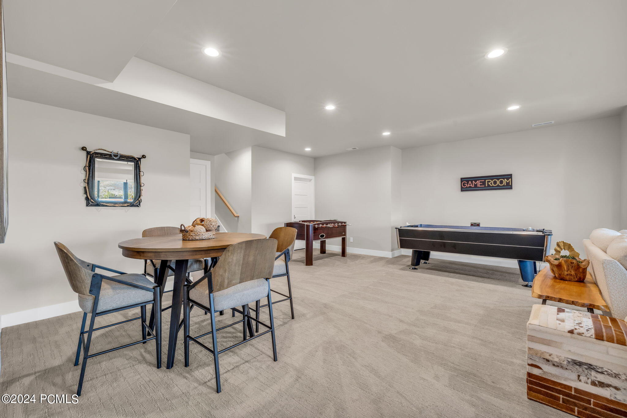 864 W Eland Circle, 53