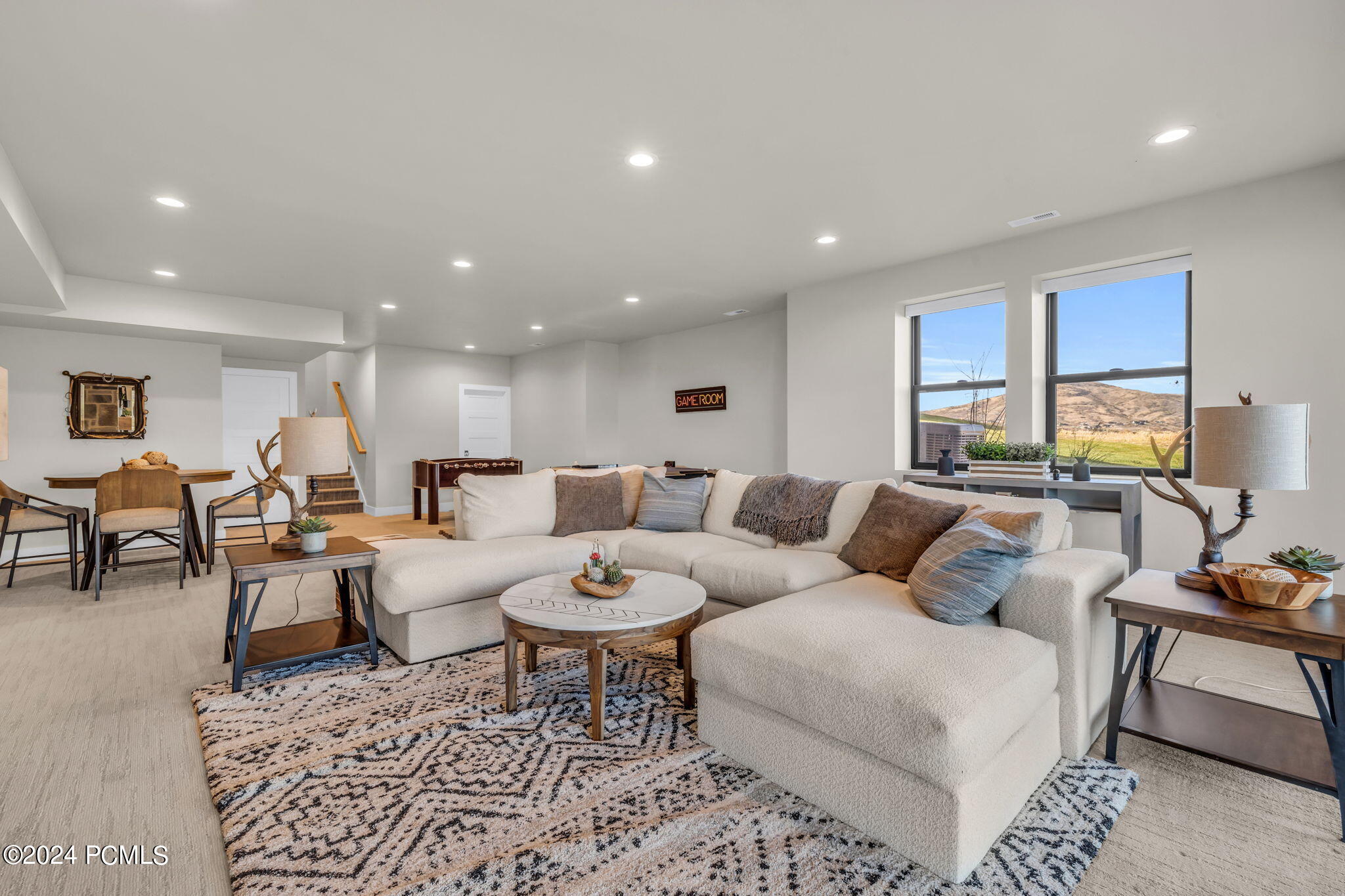 864 W Eland Circle, 53