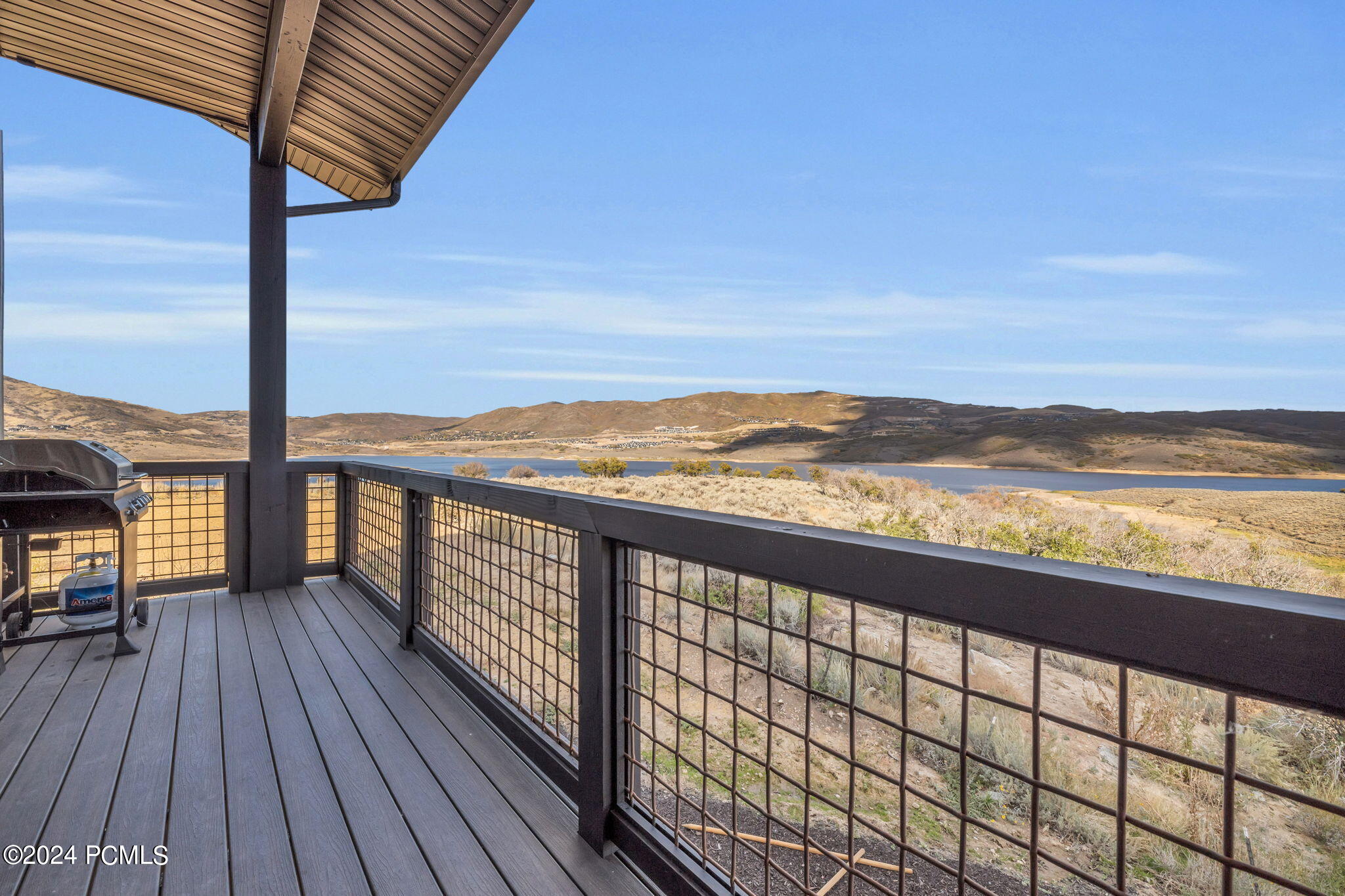 864 W Eland Circle, 53