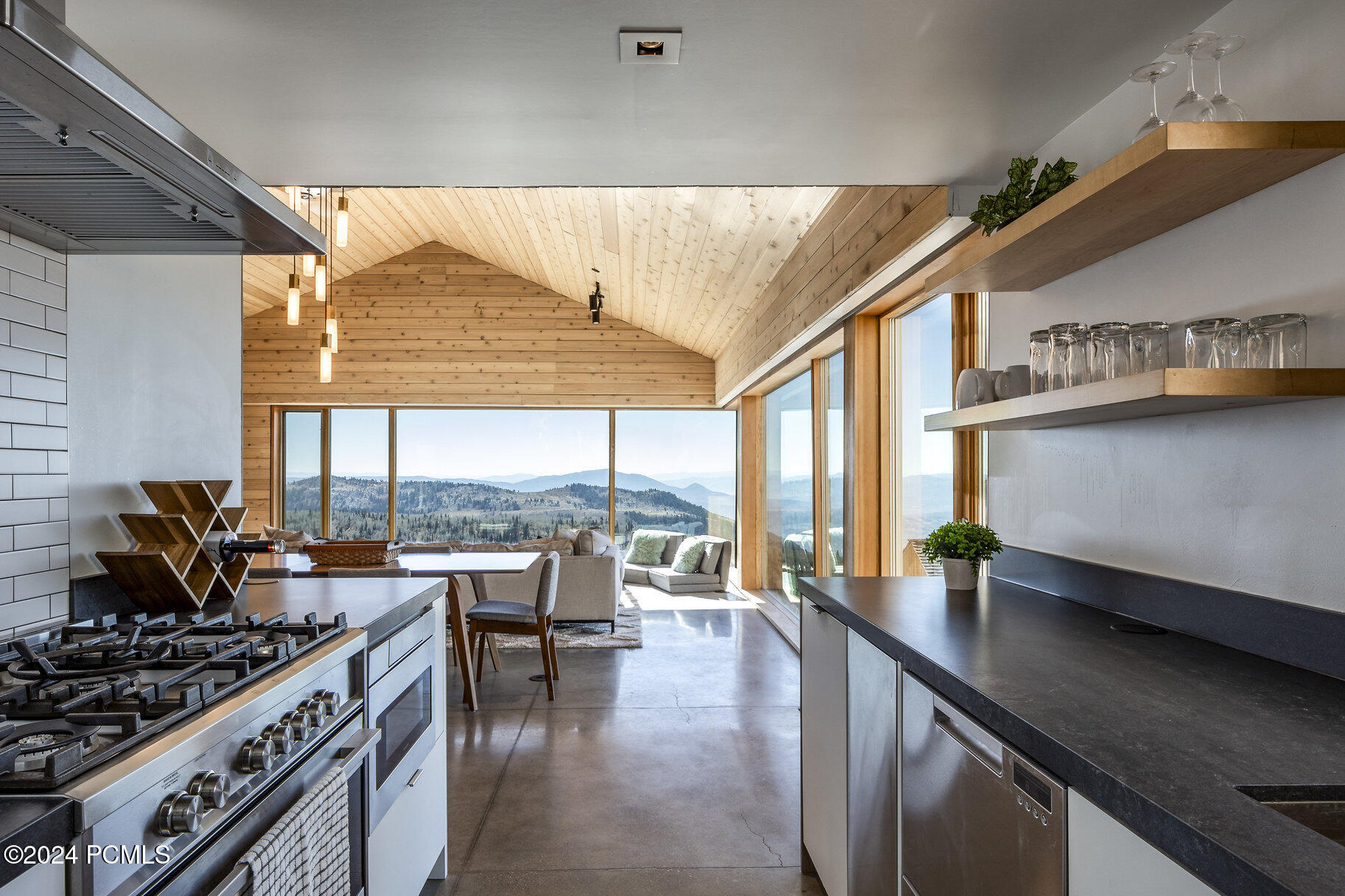 7762 E Horizon Run Road