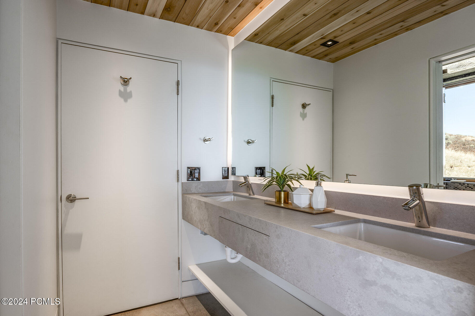 7762 E Horizon Run Road