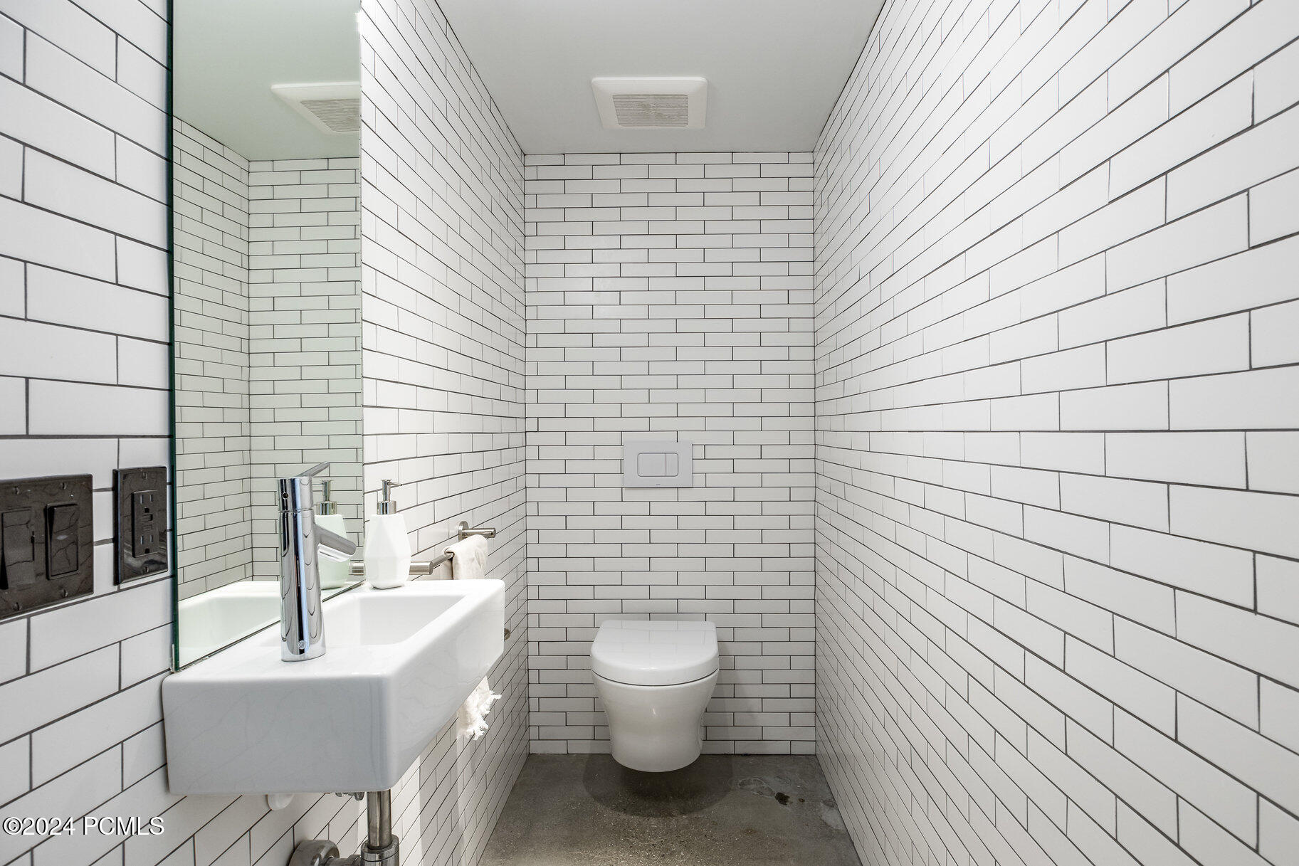 7762 E Horizon Run Road