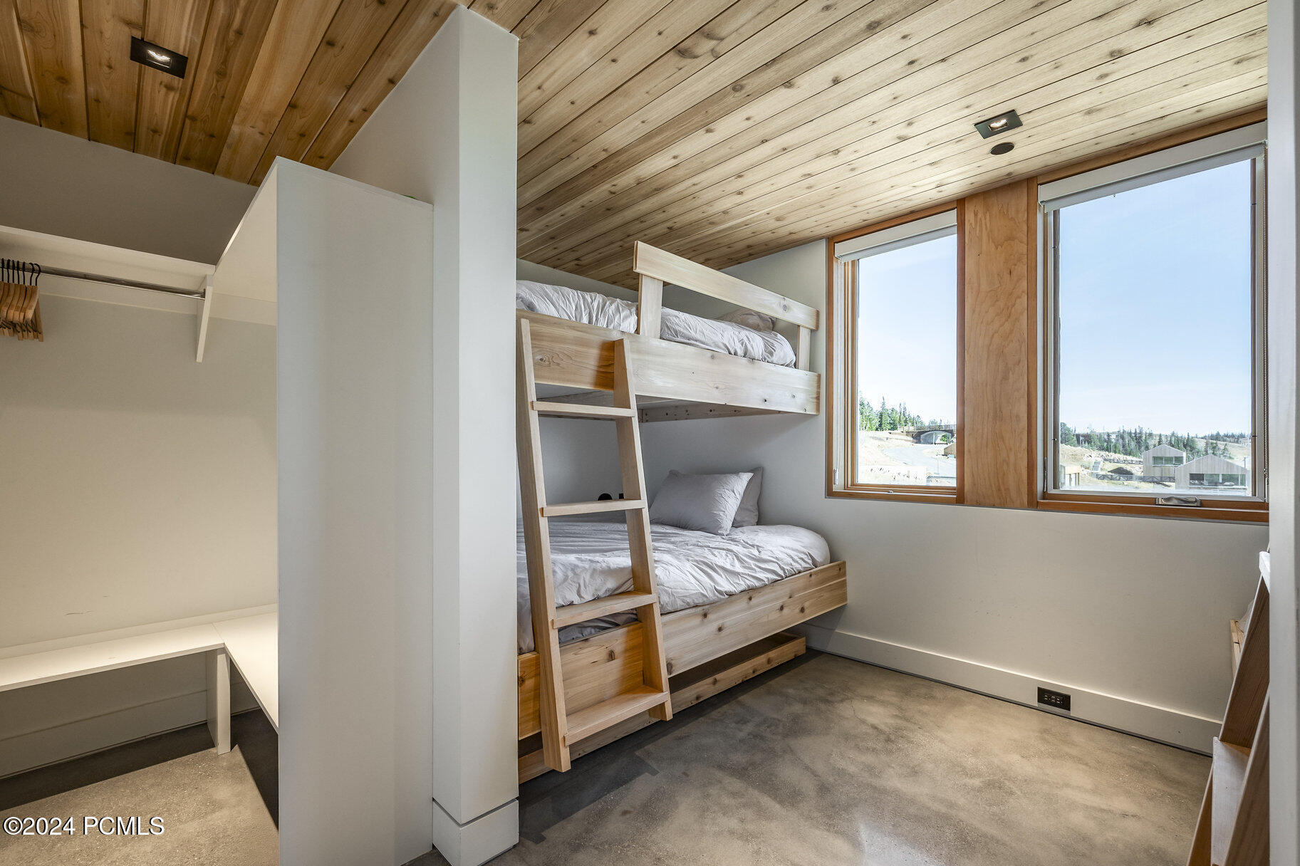 7762 E Horizon Run Road