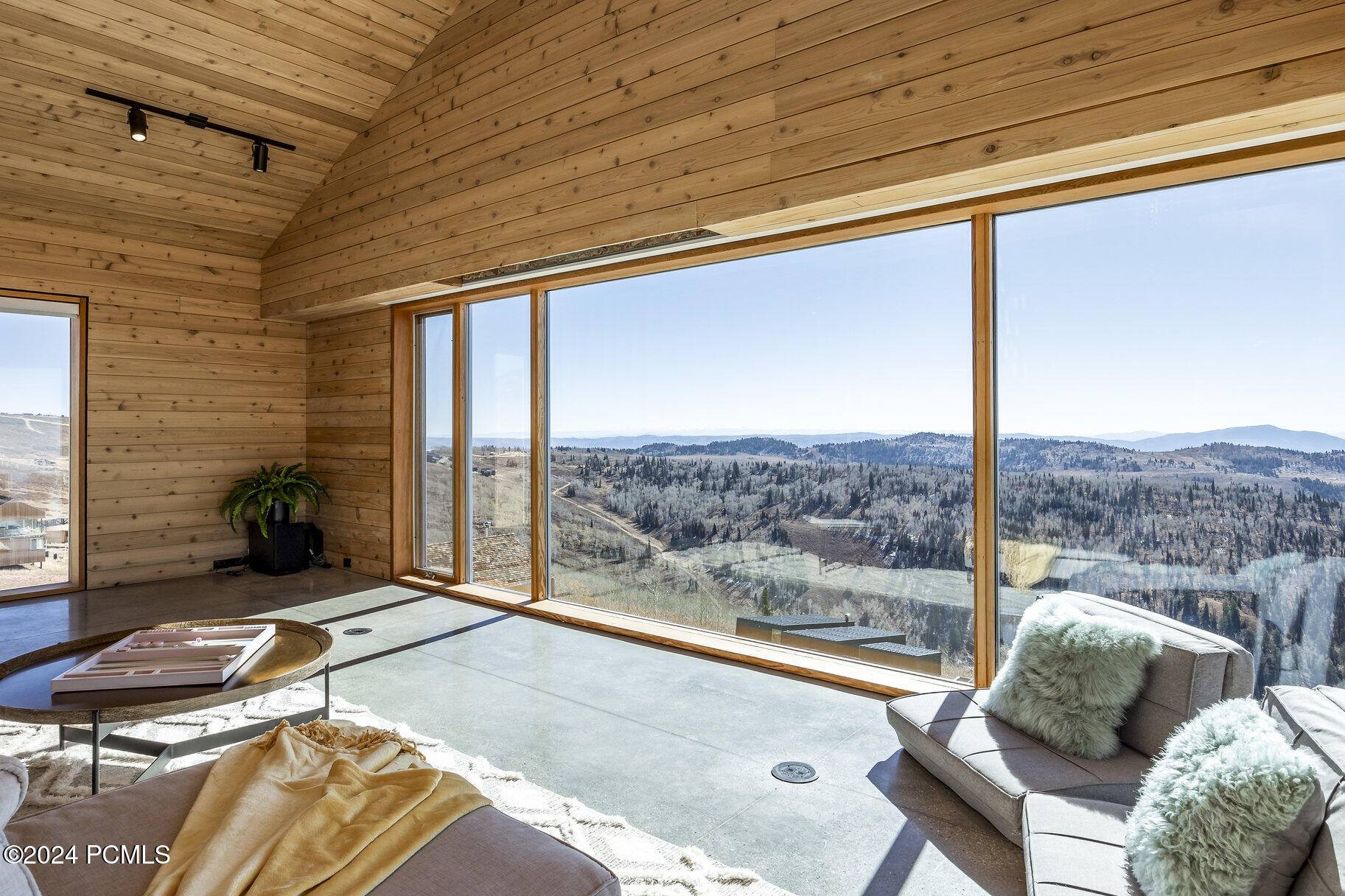 7762 E Horizon Run Road