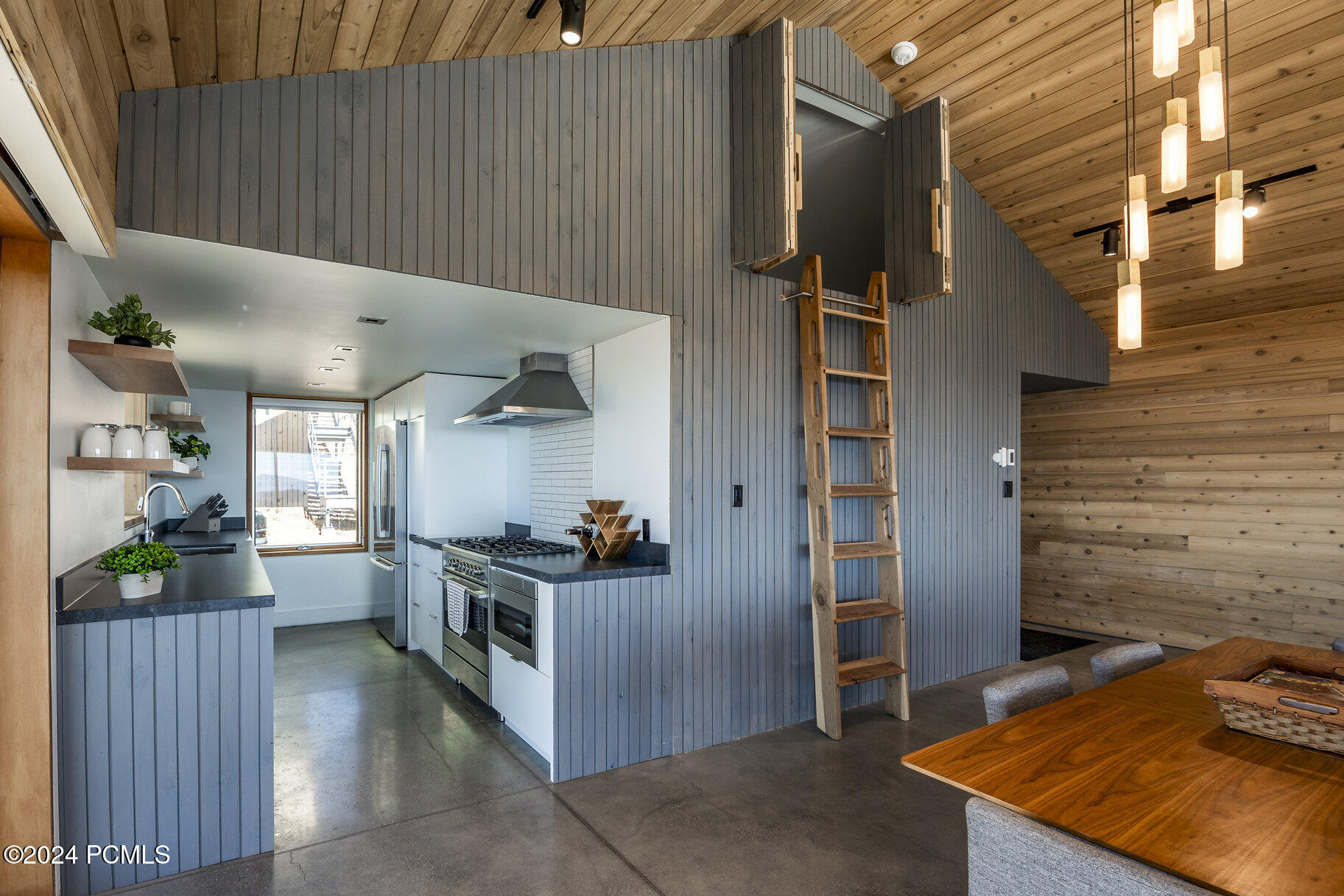 7762 E Horizon Run Road