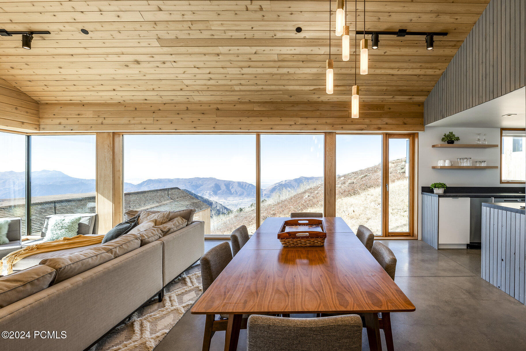 7762 E Horizon Run Road