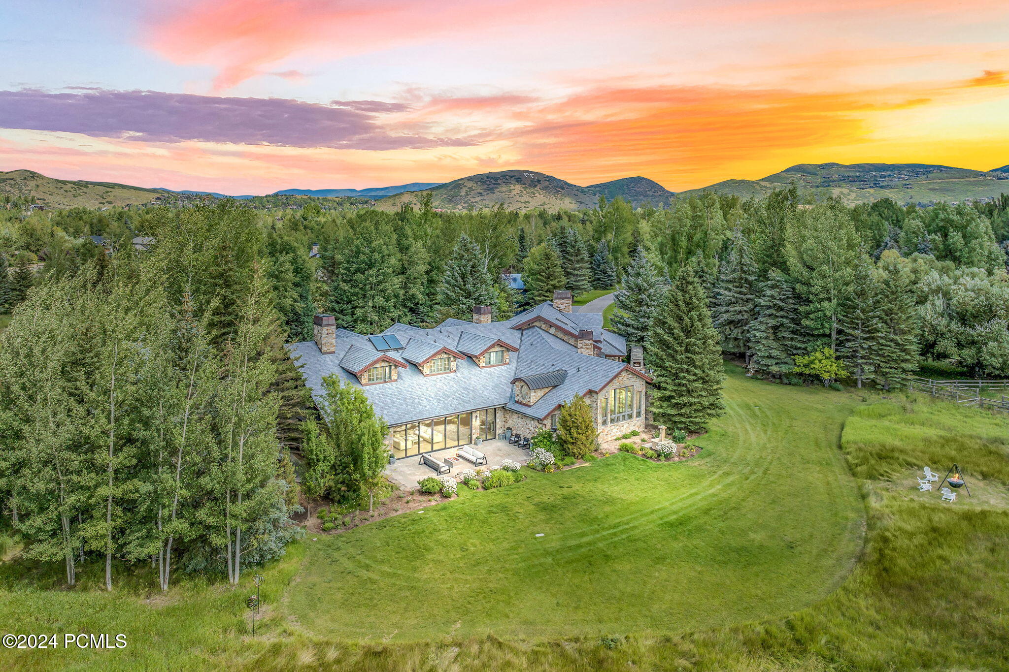2743 Meadow Creek Drive