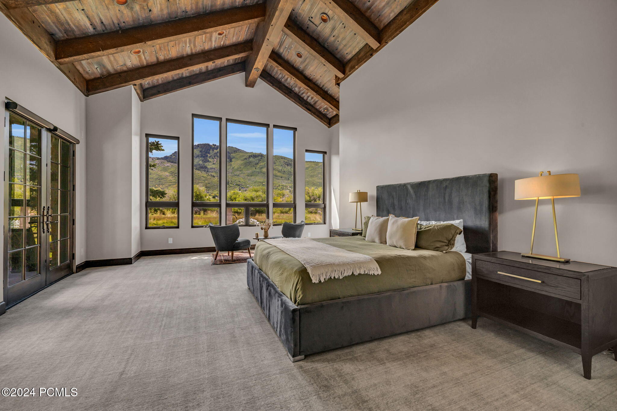 2743 Meadow Creek Drive