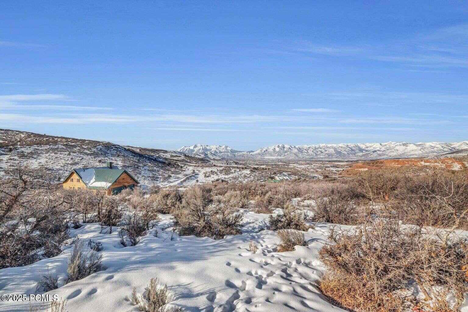 7435 E Oakview Drive