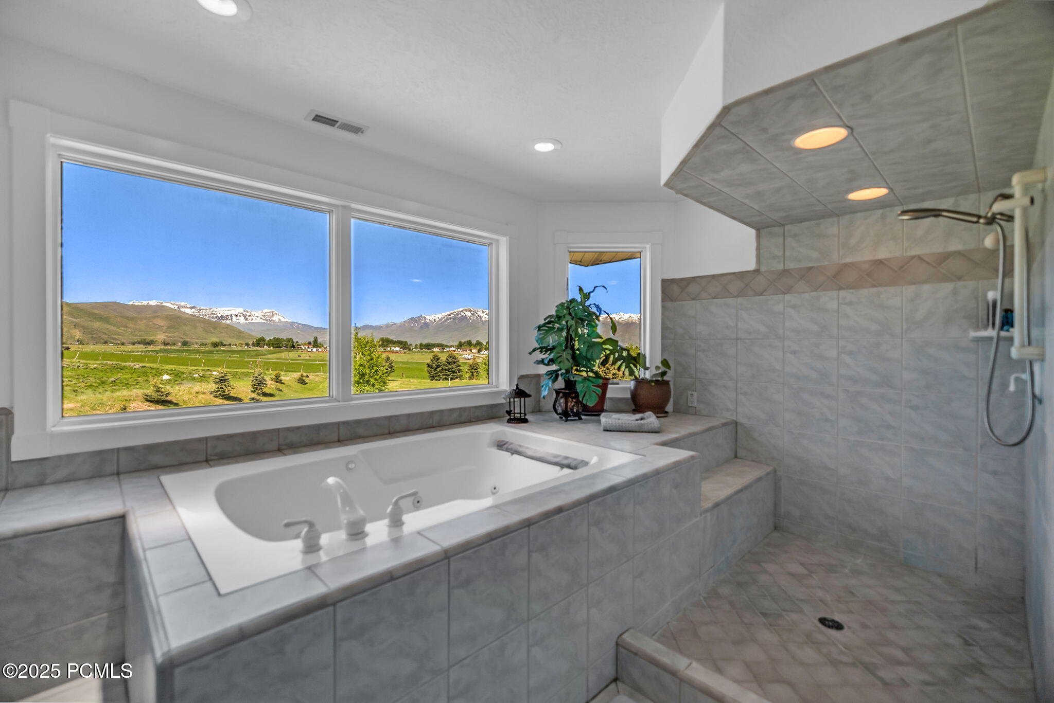 2410 E Center Creek Road