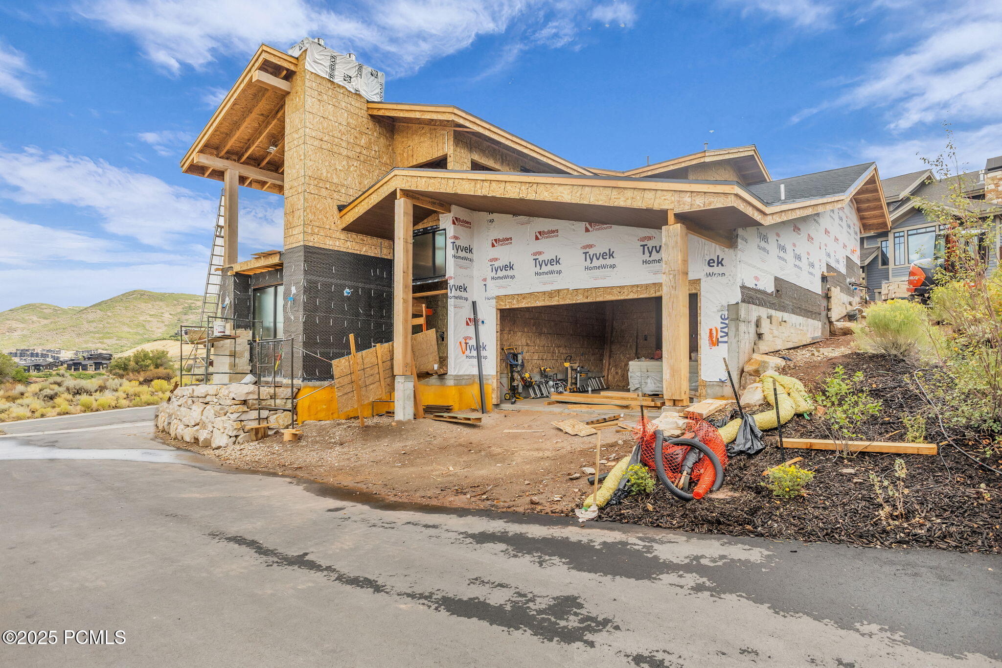 10740 N Hideout Trail