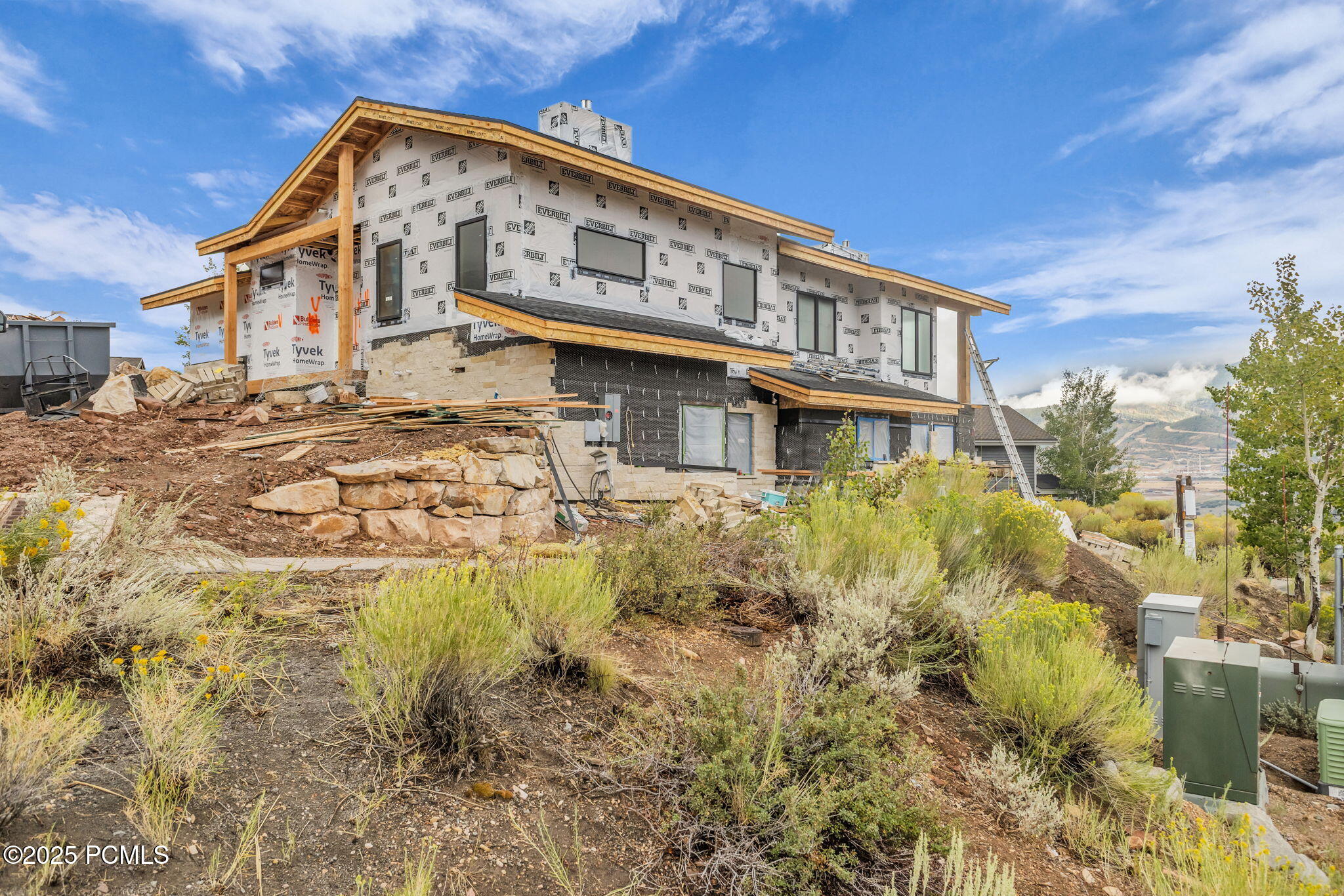 10740 N Hideout Trail