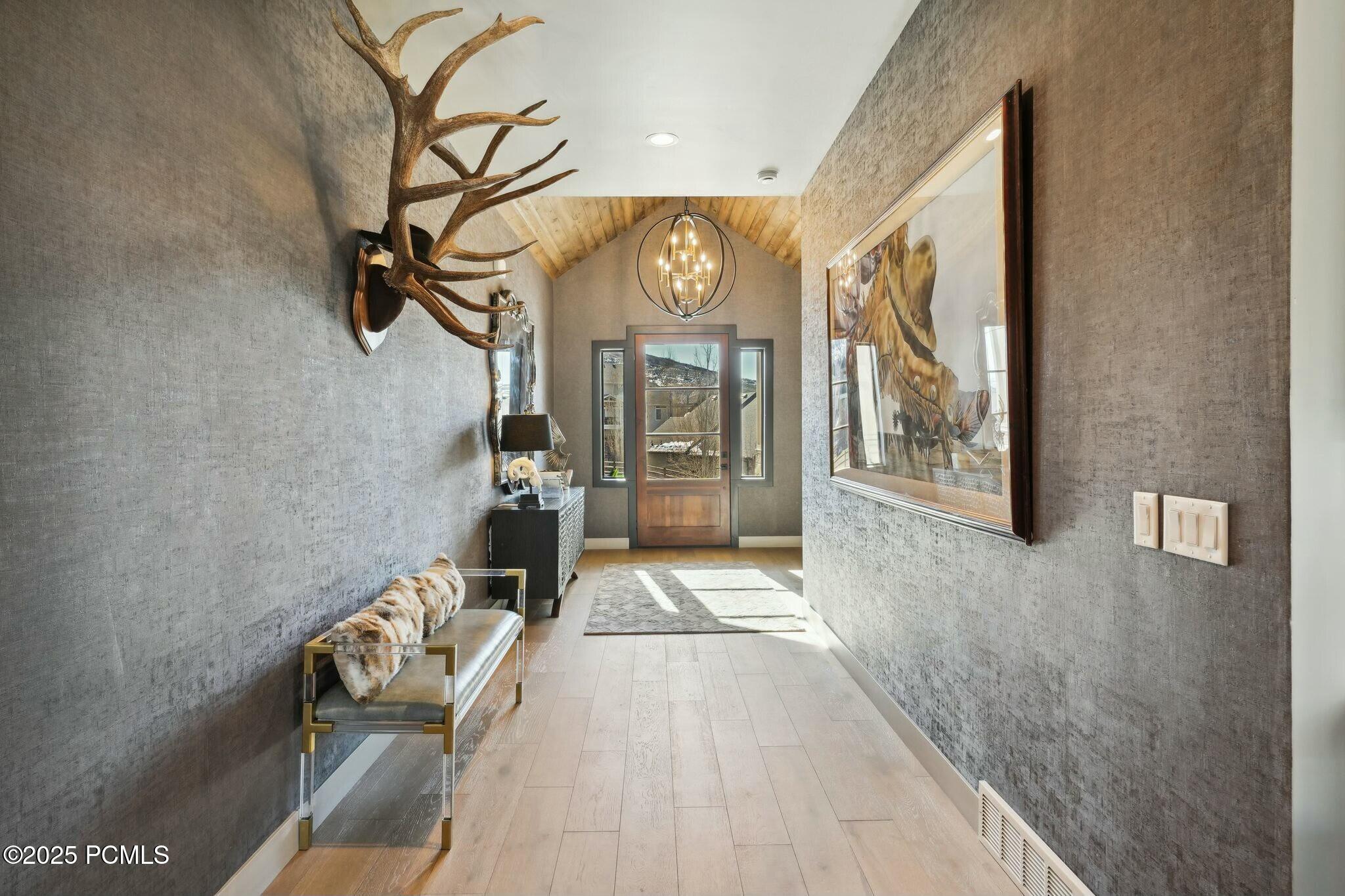 5329 N Lauralwood Street