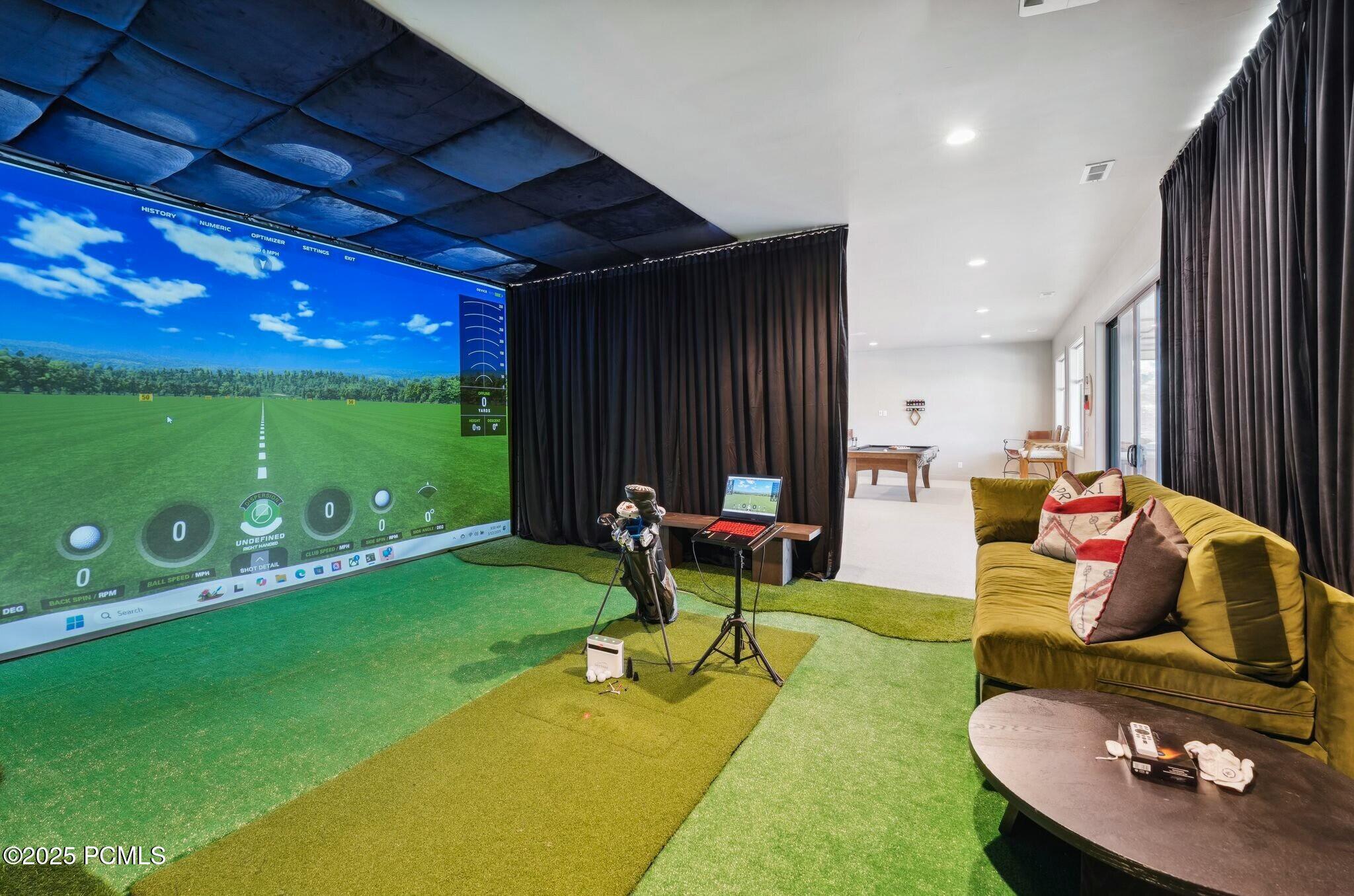 5329 N Lauralwood Street