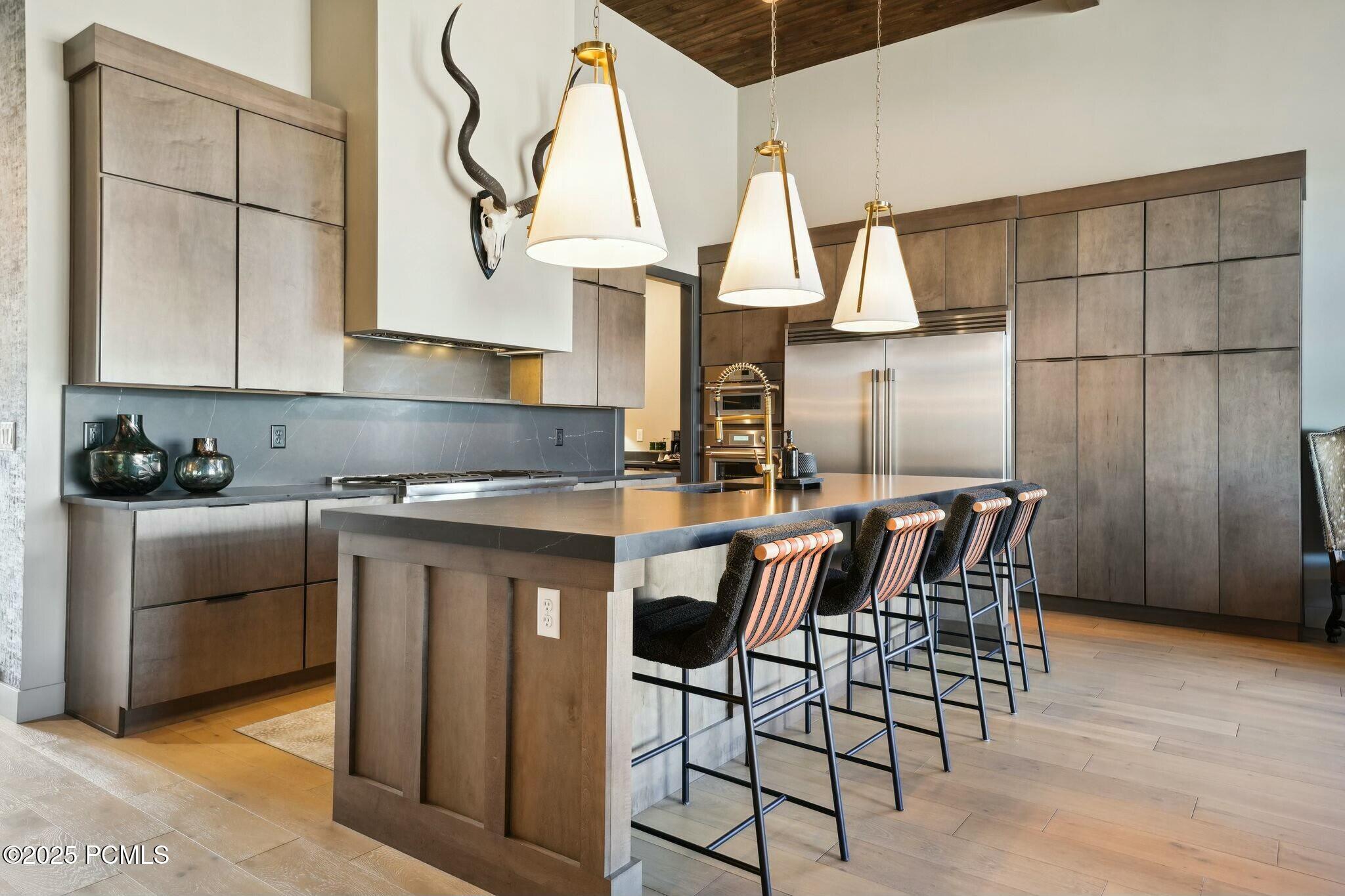 5329 N Lauralwood Street