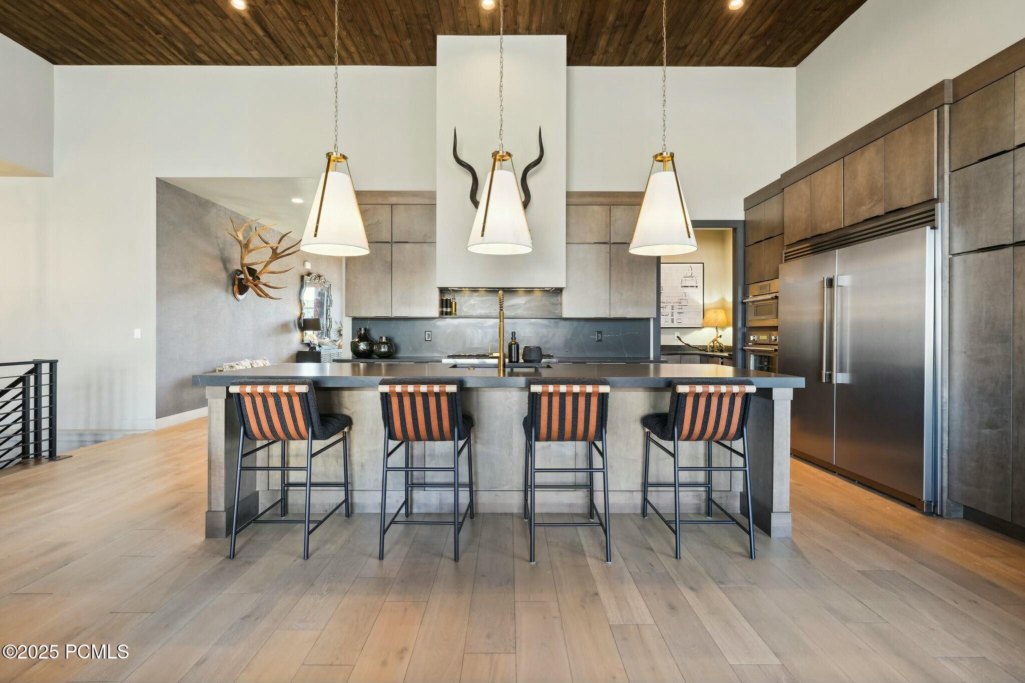 5329 N Lauralwood Street