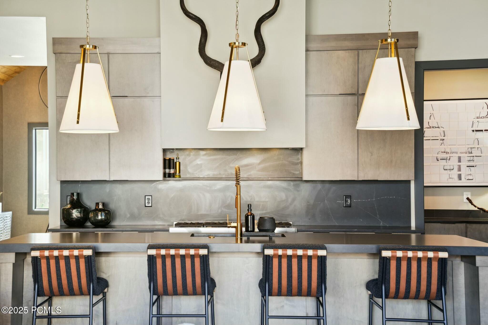 5329 N Lauralwood Street