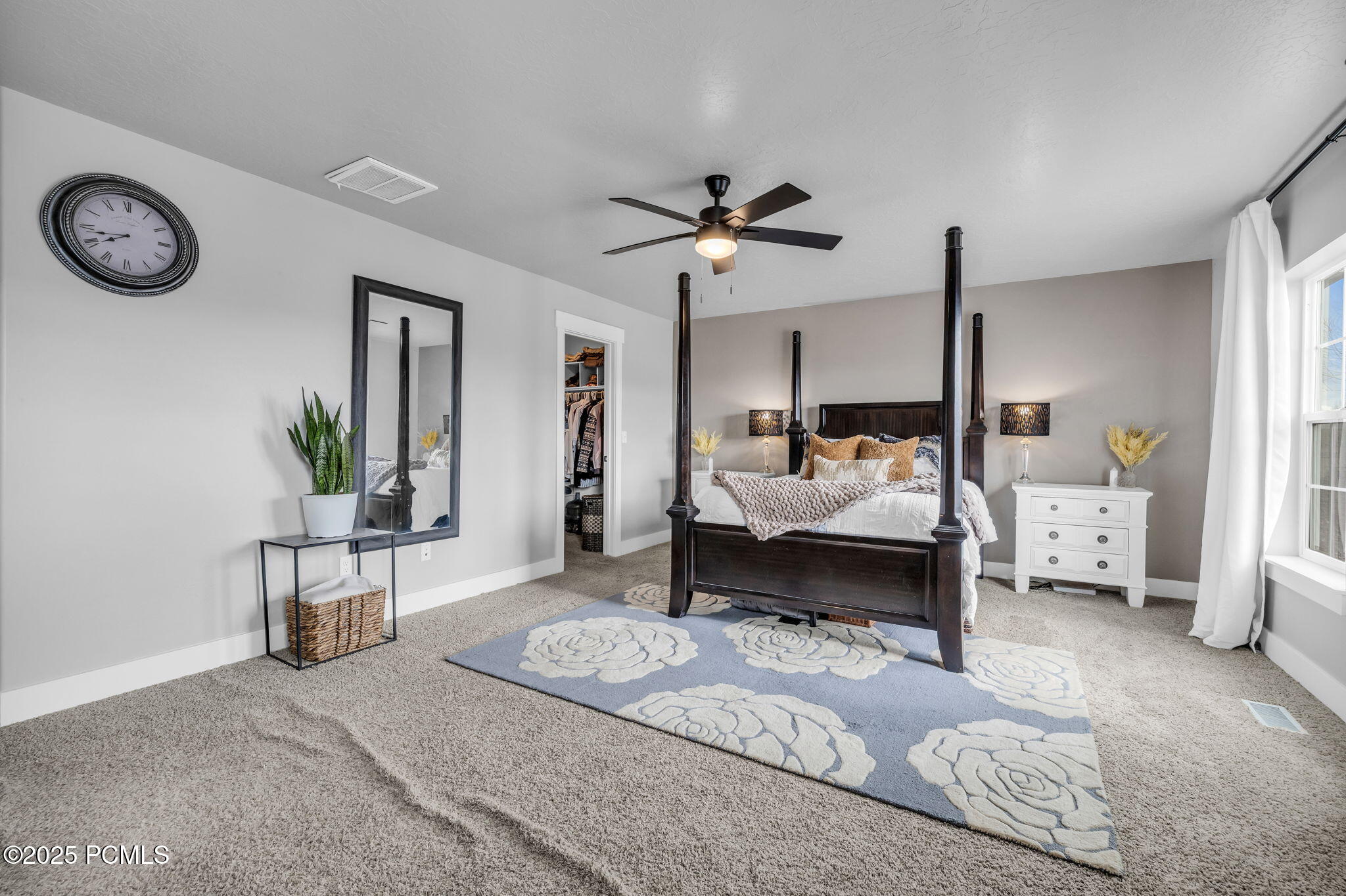 1962 Bluff Crest Road