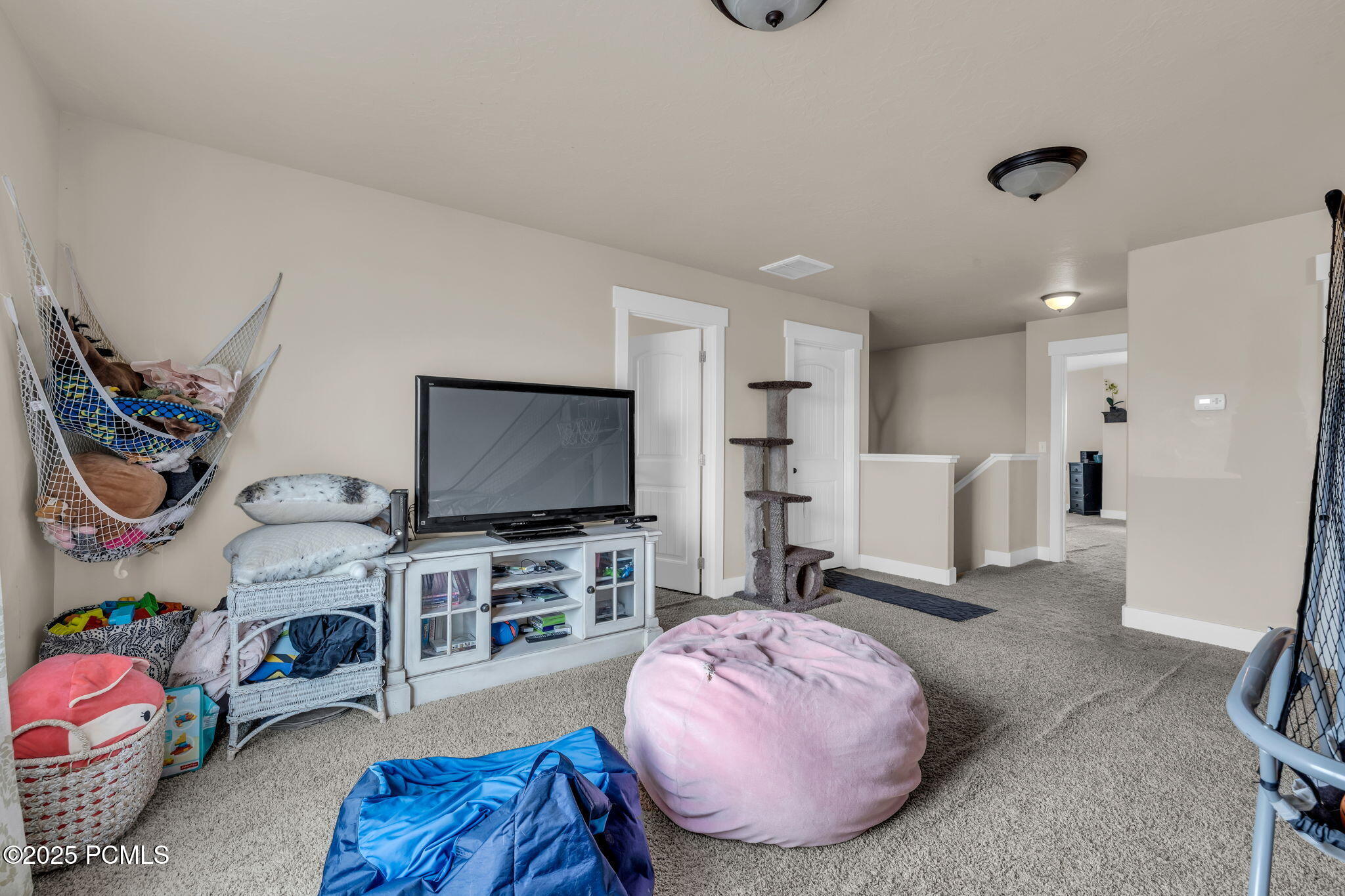 1962 Bluff Crest Road