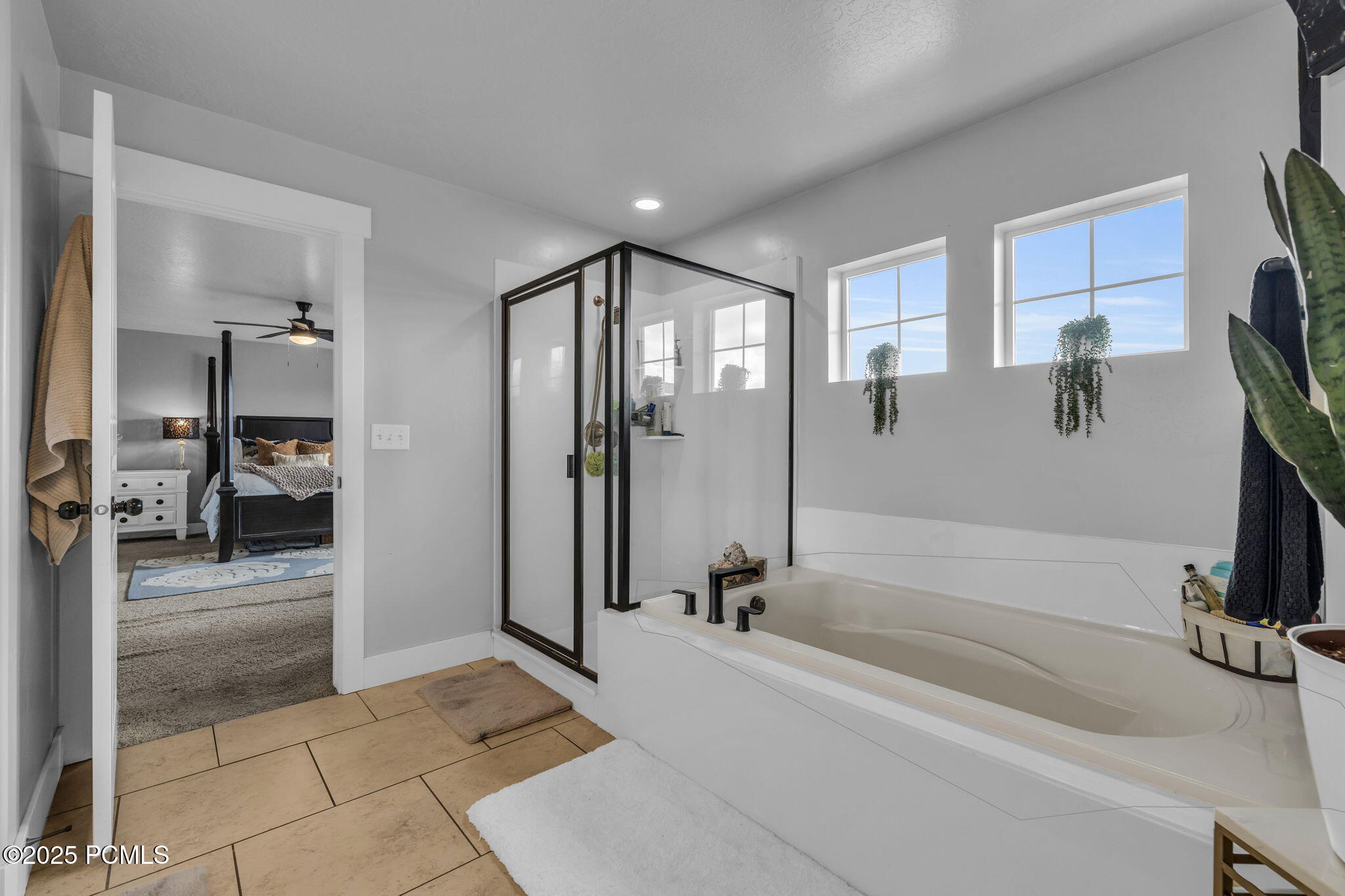 1962 Bluff Crest Road