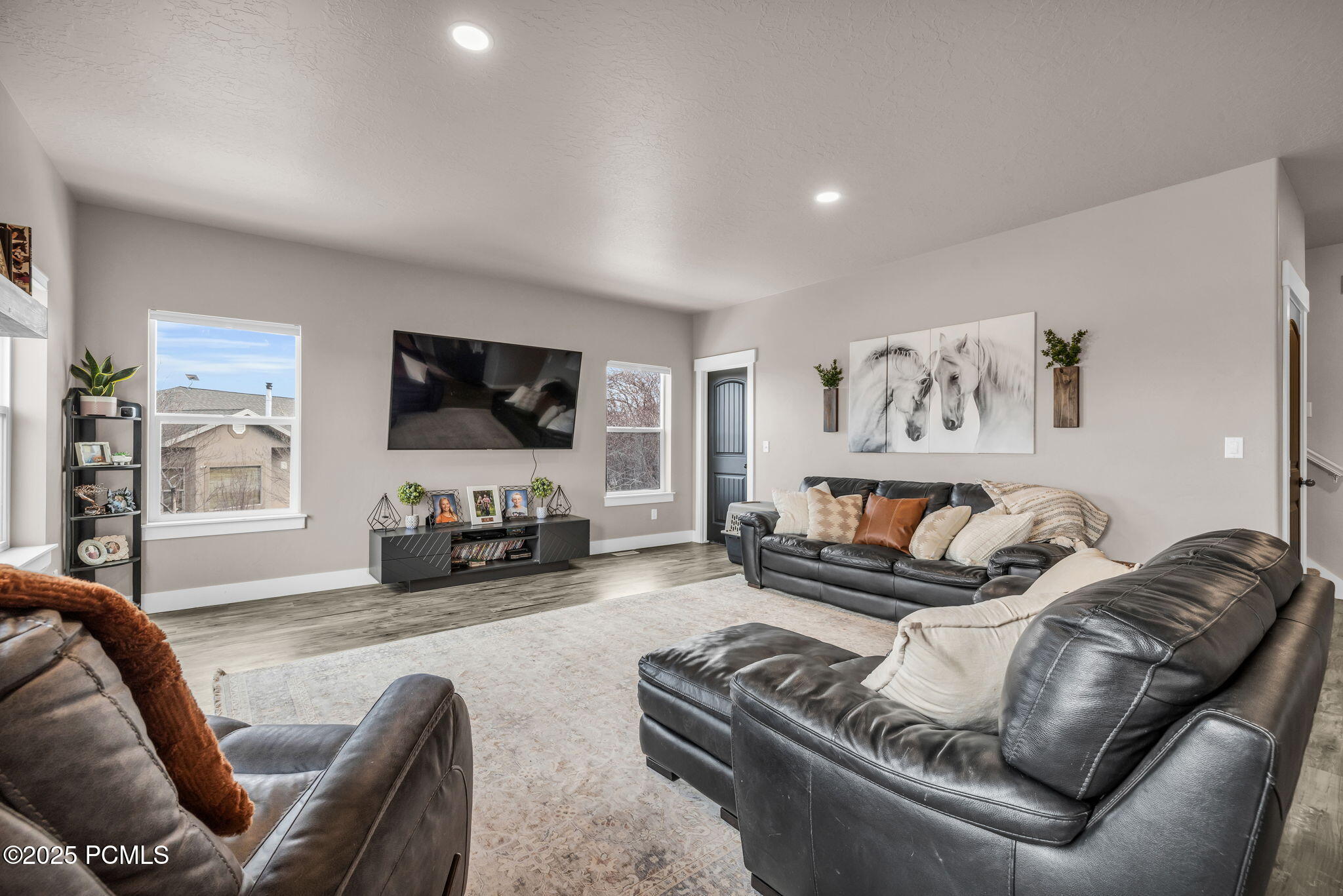 1962 Bluff Crest Road