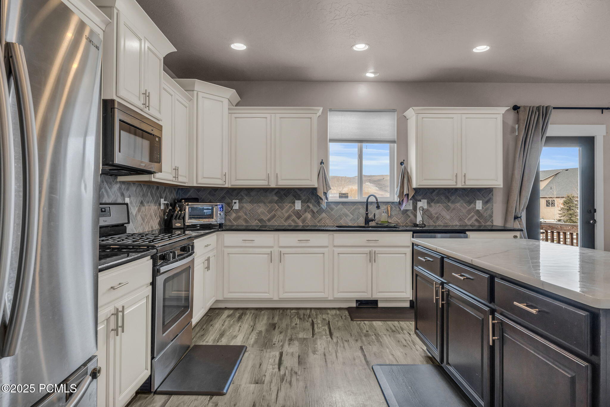 1962 Bluff Crest Road