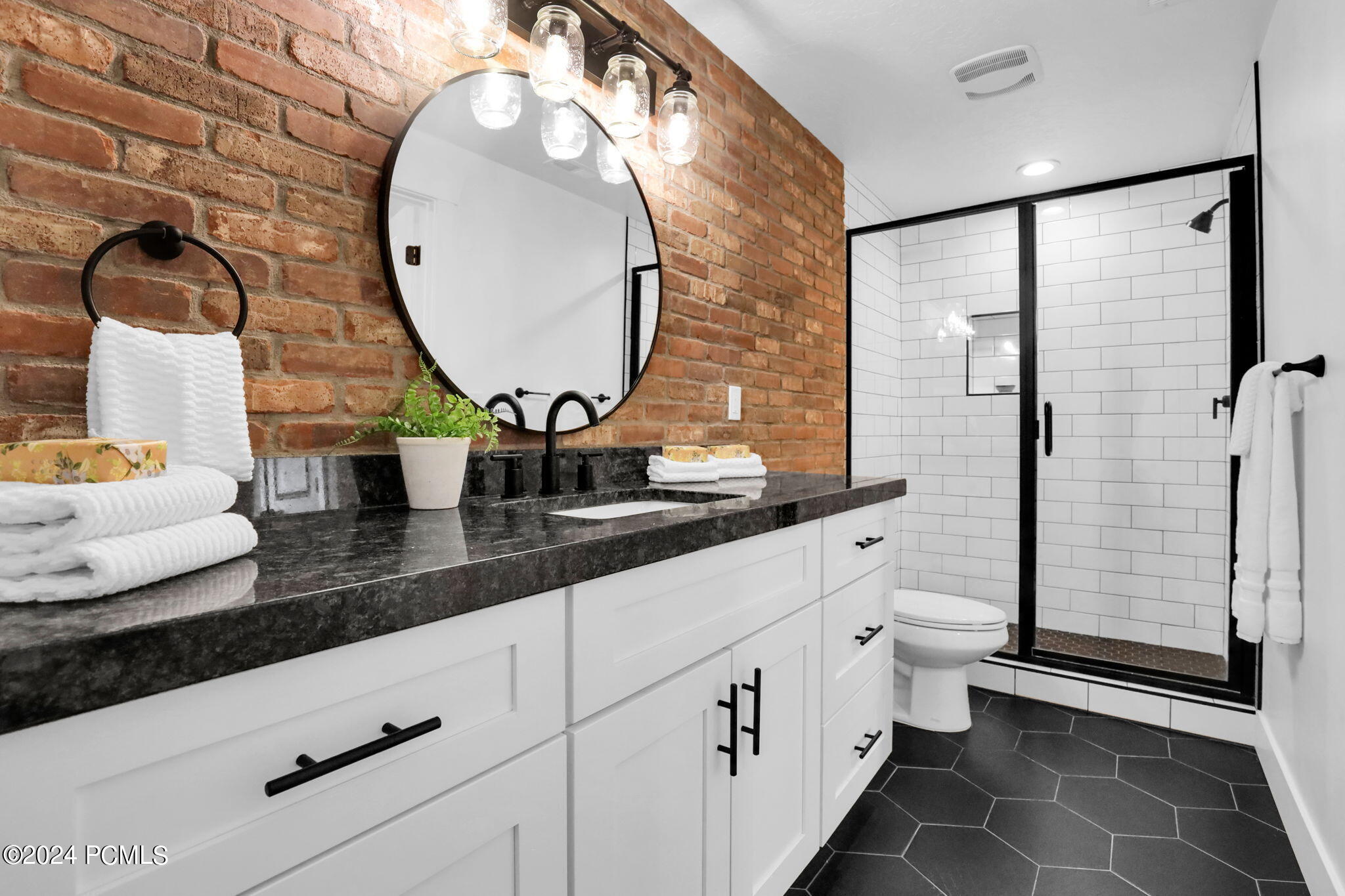 1441 N Jerry Gertsch Lane