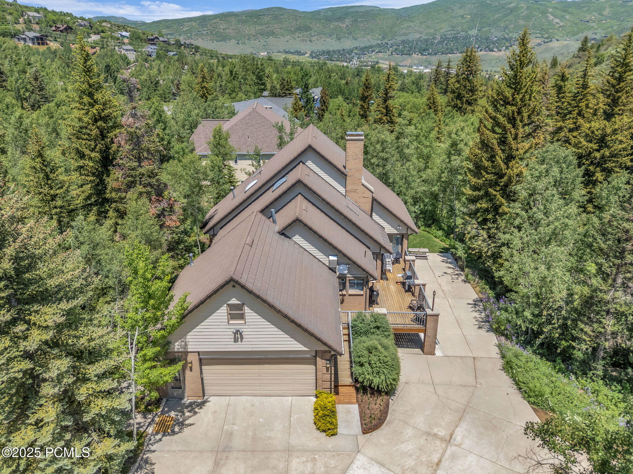 7634 Pinebrook Road