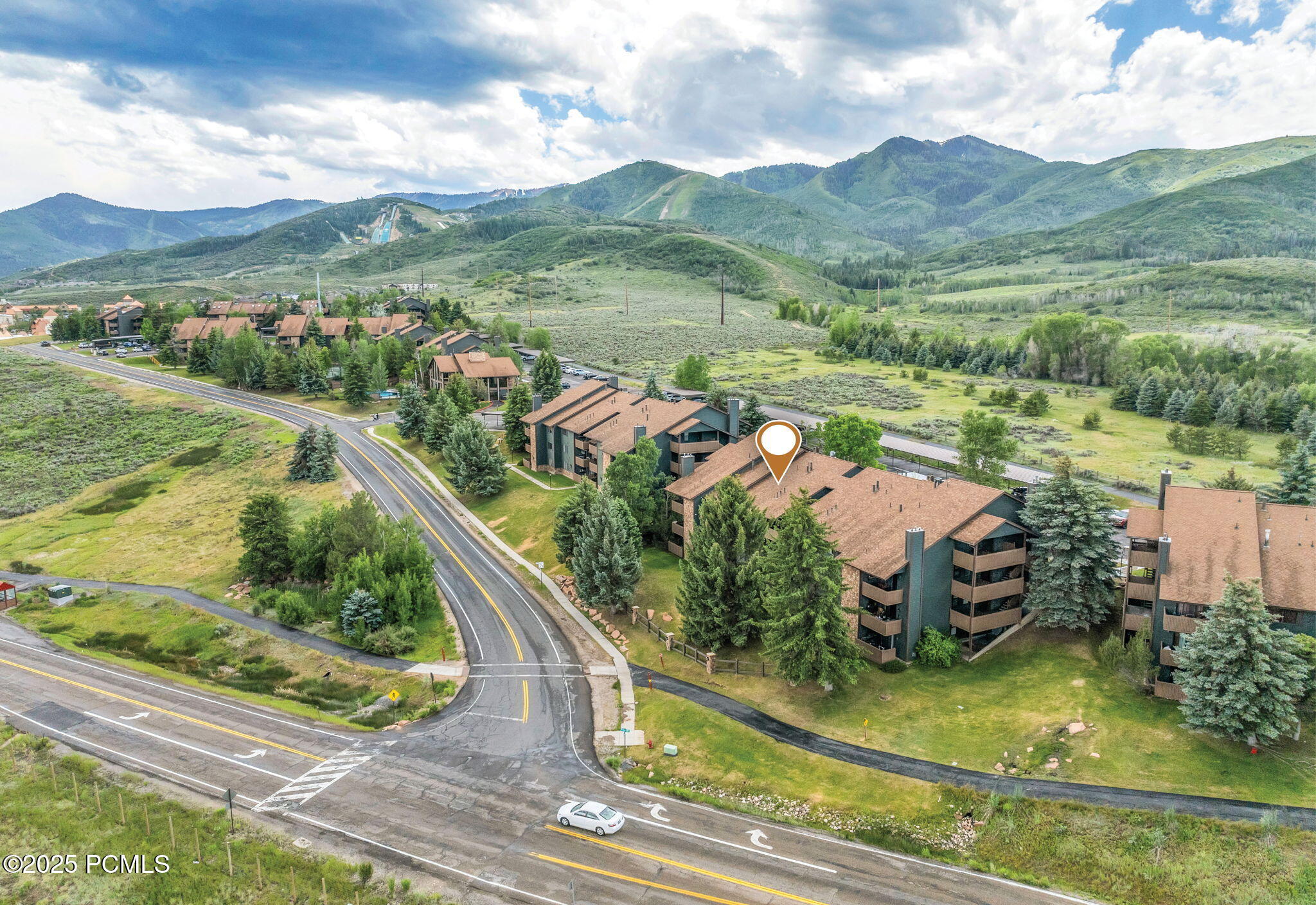 7065 N 2200 West, 2e