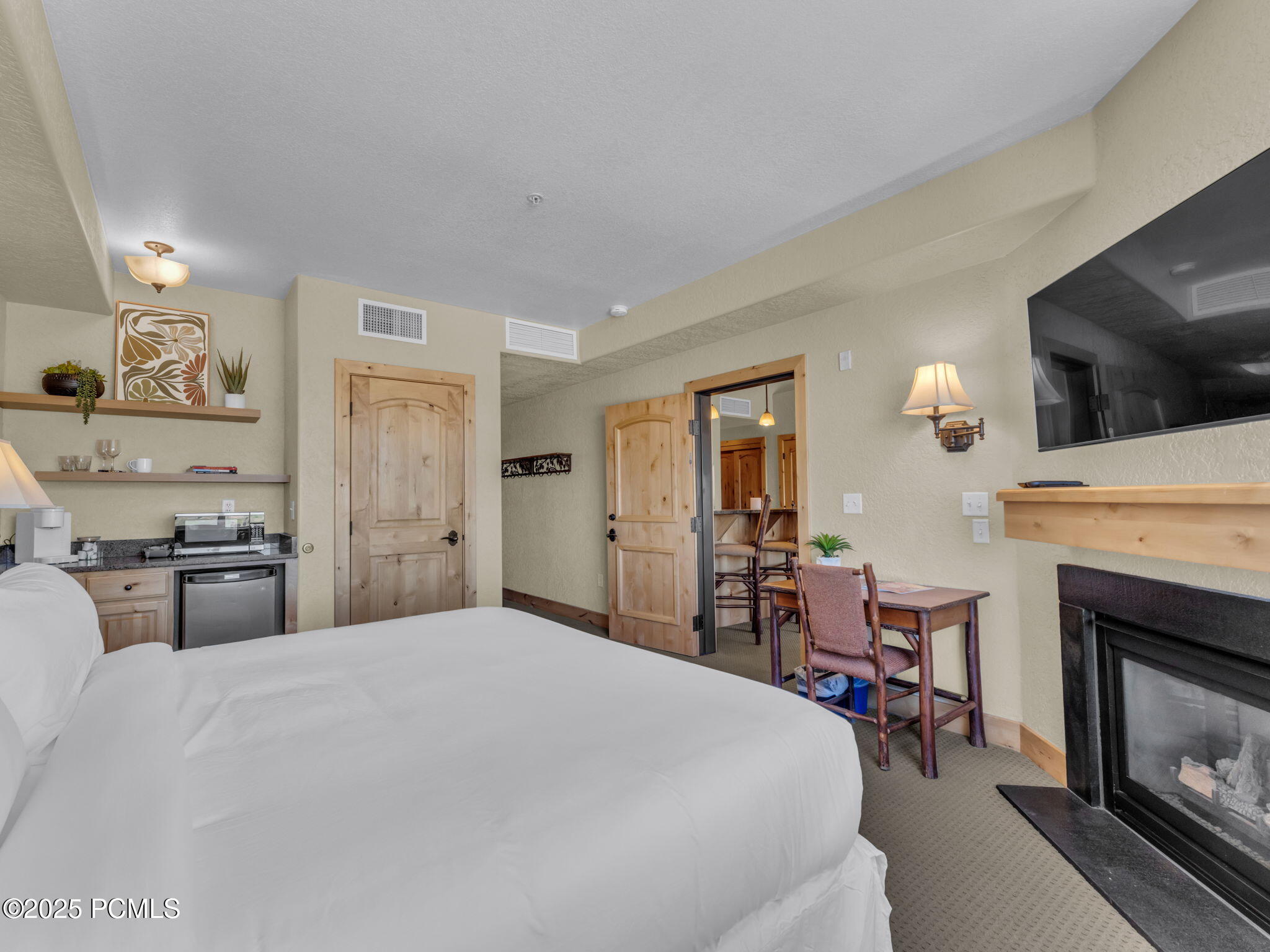 2653 W Canyons Resort Drive, 420