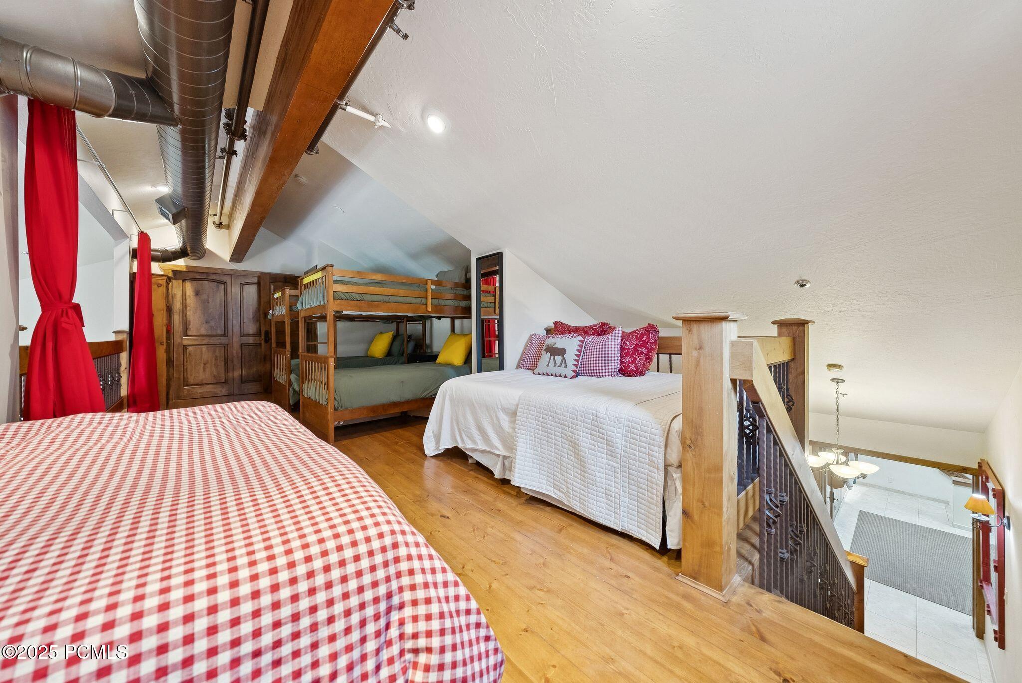 1582 Deer Valley Drive