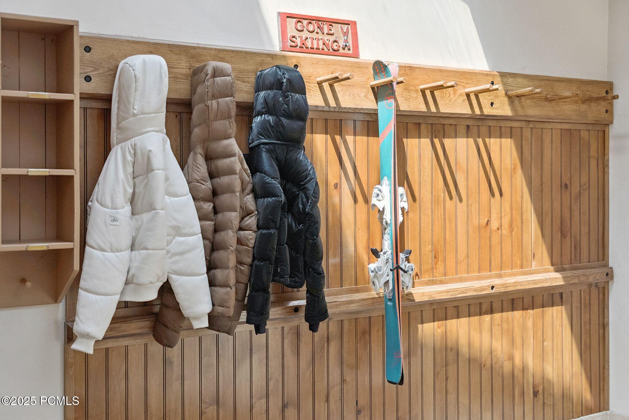 1582 Deer Valley Drive