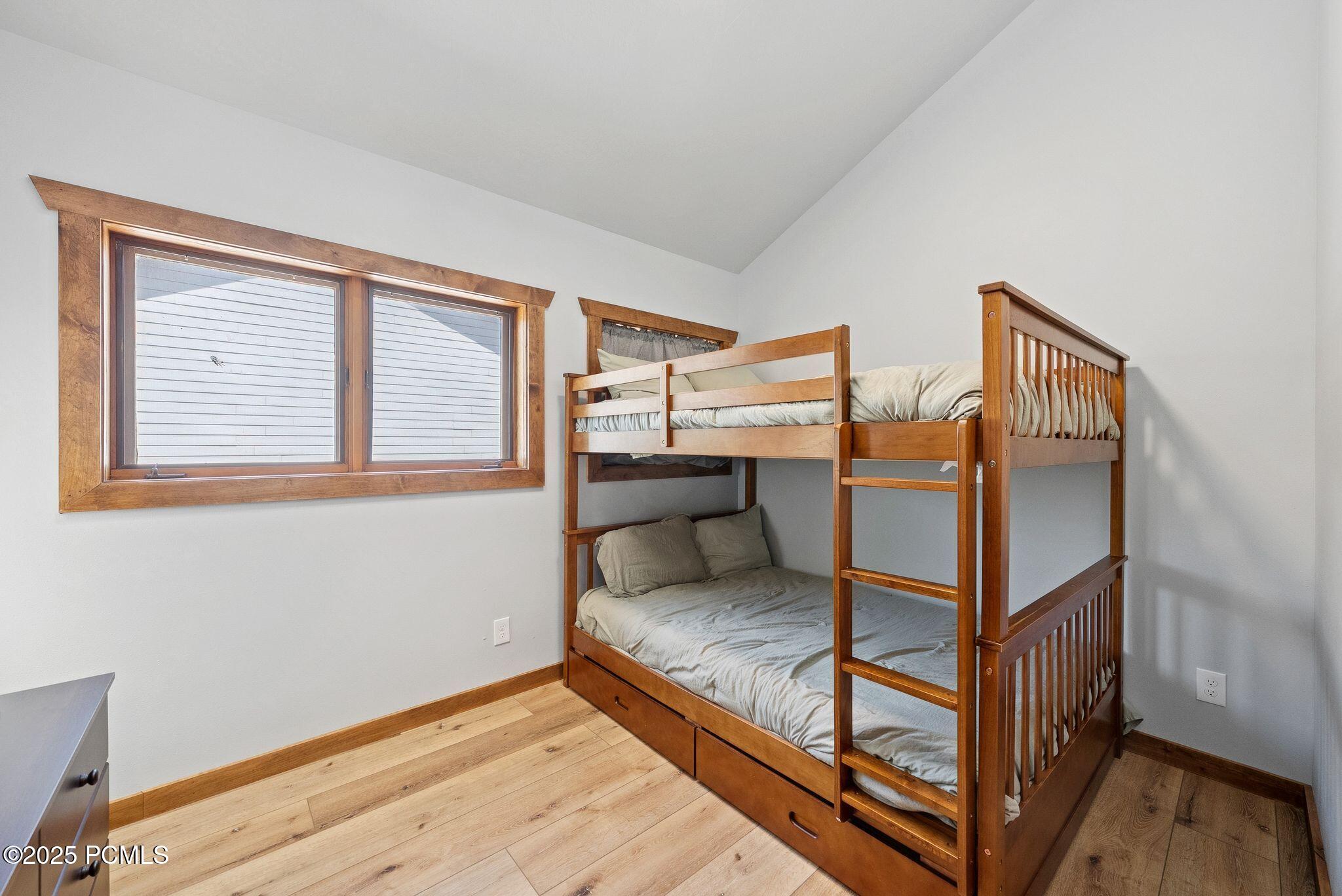 1582 Deer Valley Drive